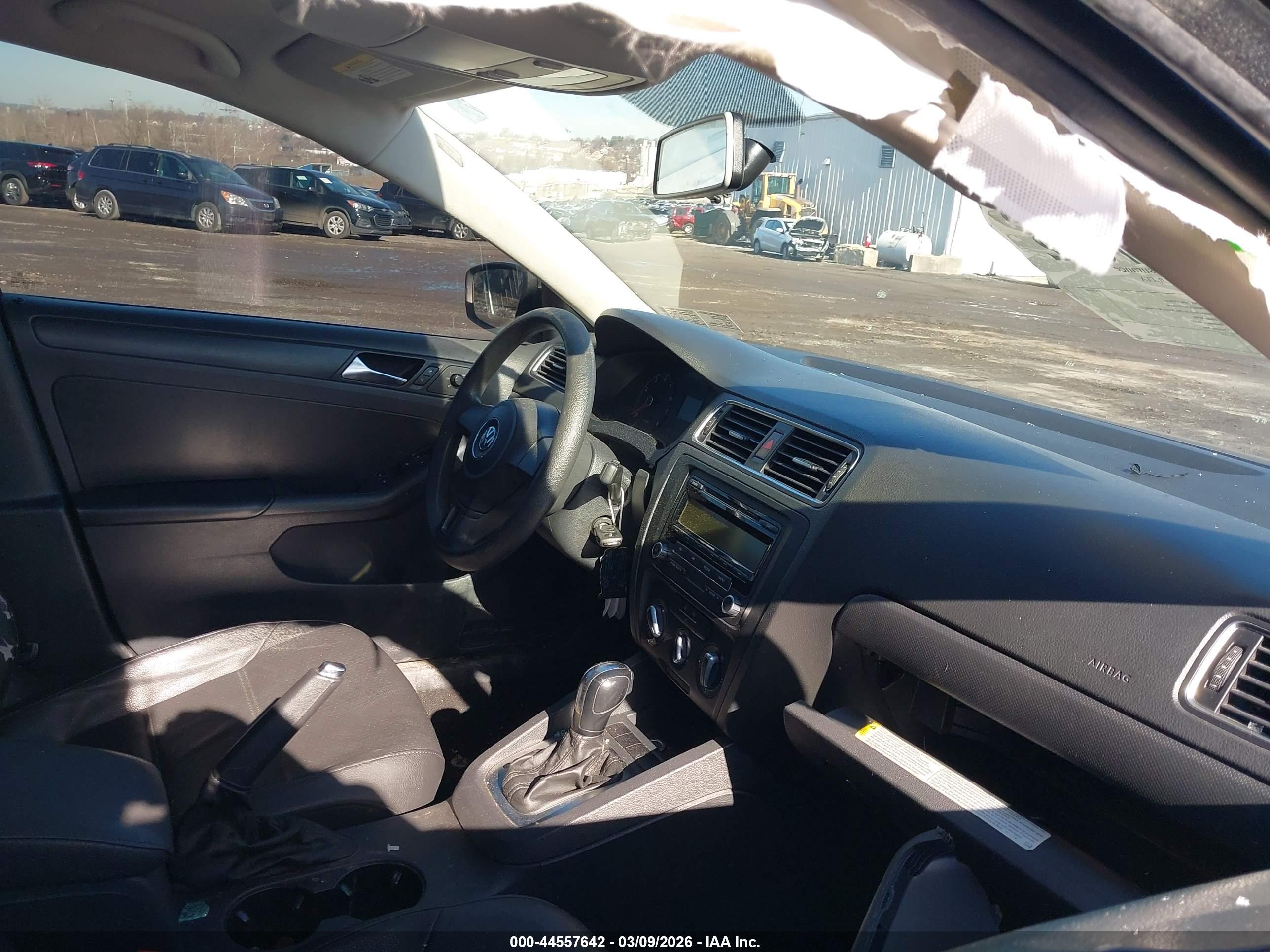 VOLKSWAGEN JETTA image 5