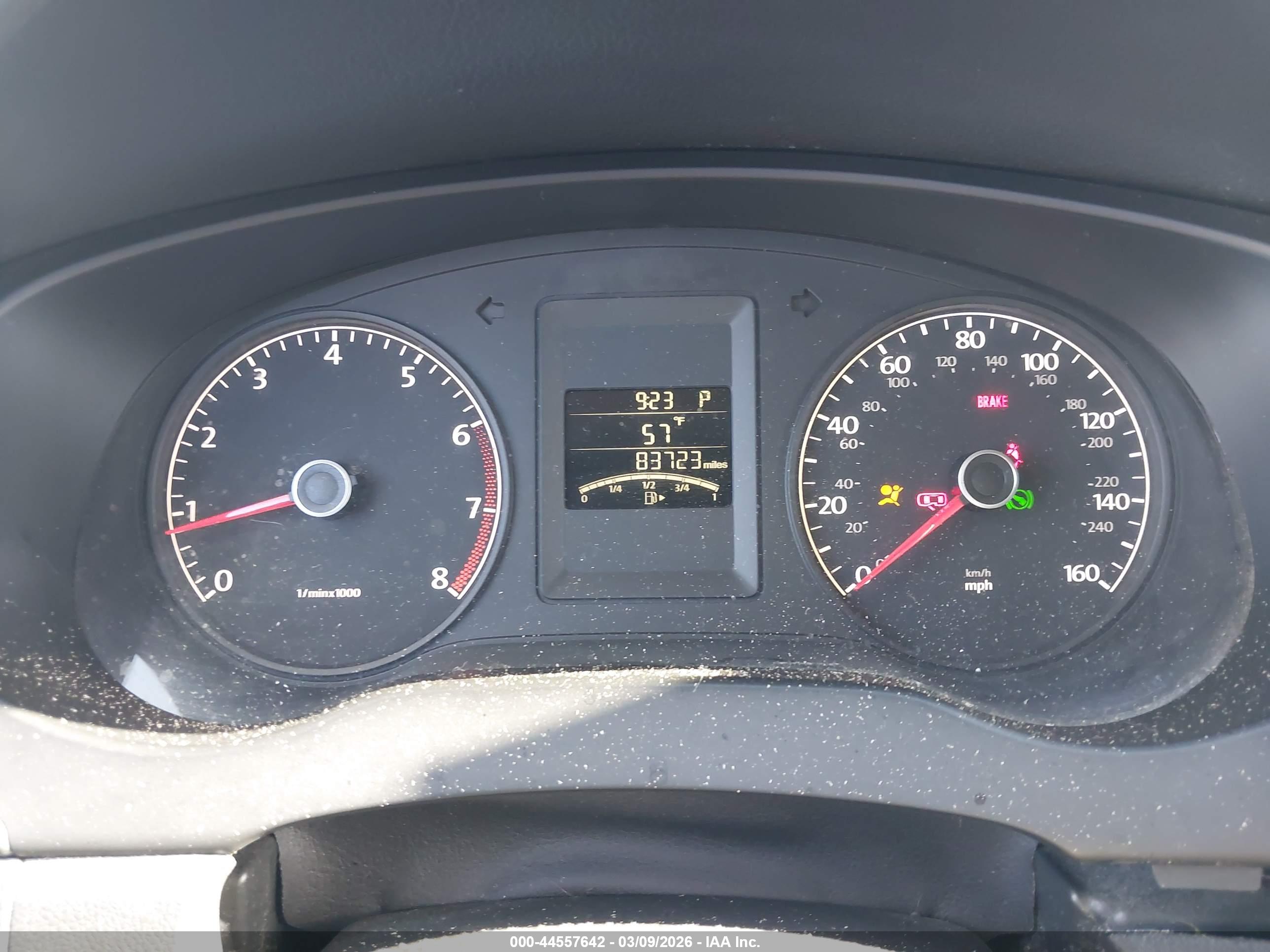 VOLKSWAGEN JETTA image 7