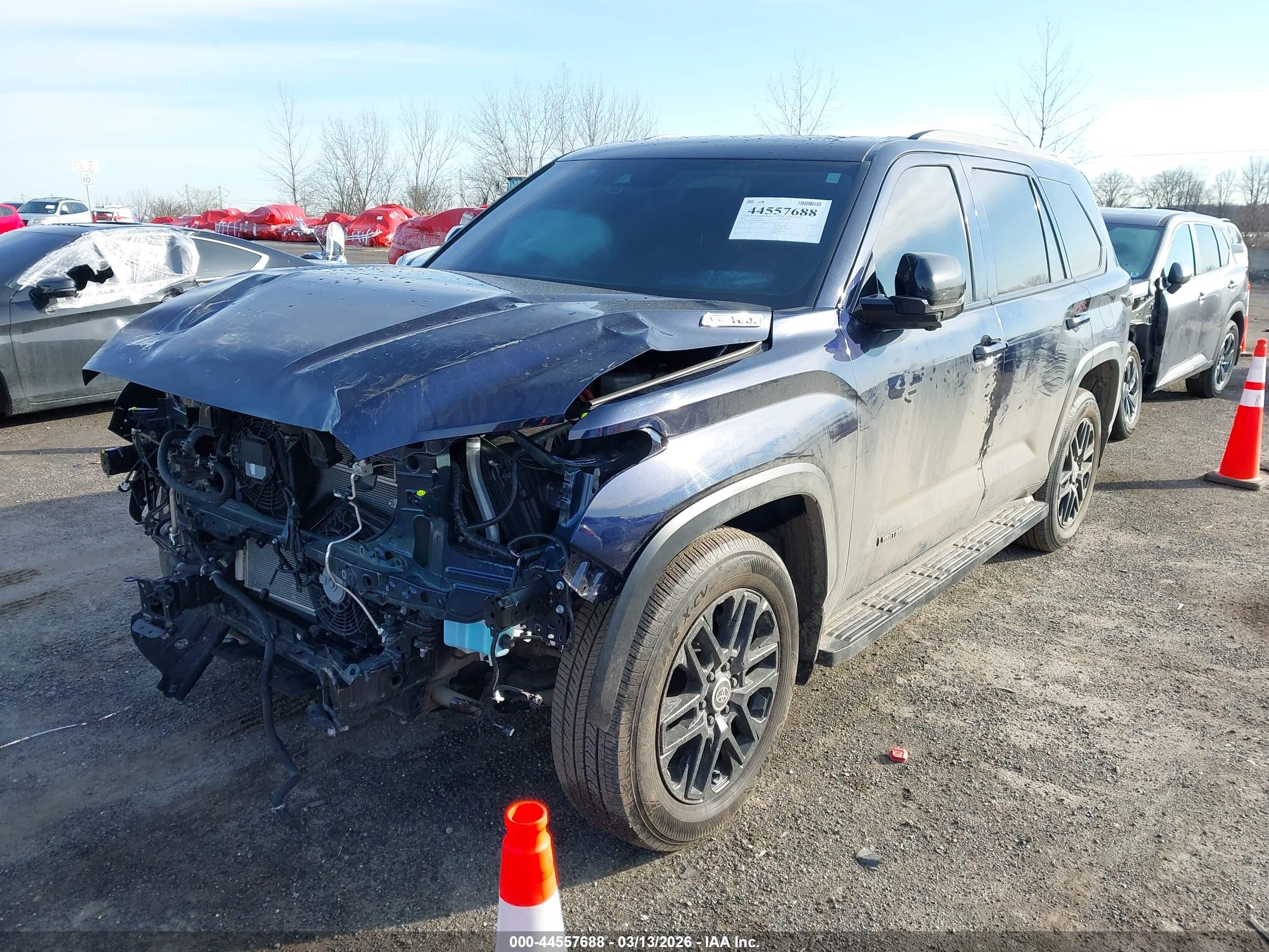 TOYOTA SEQUOIA image 6