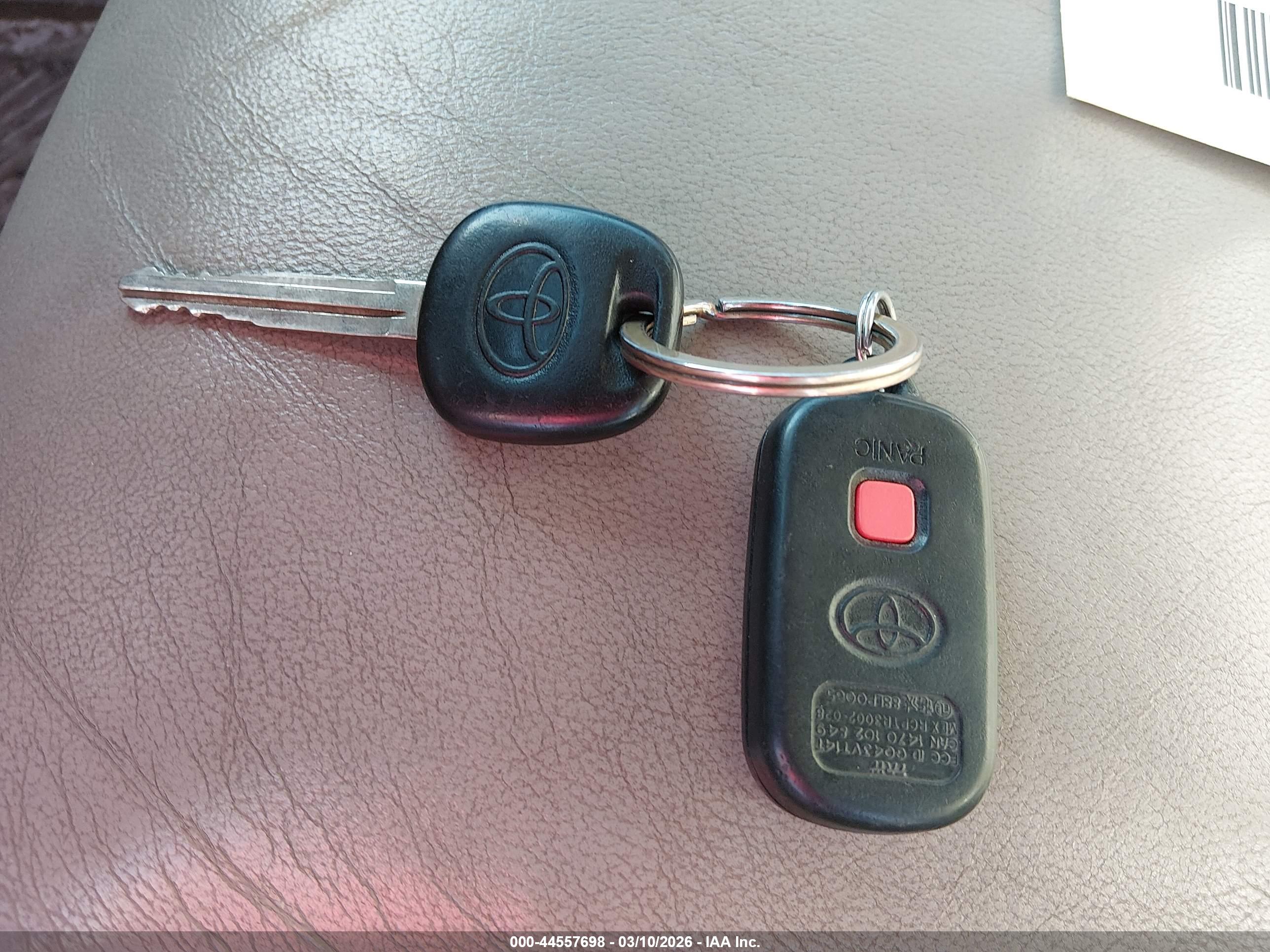 TOYOTA CAMRY image 11
