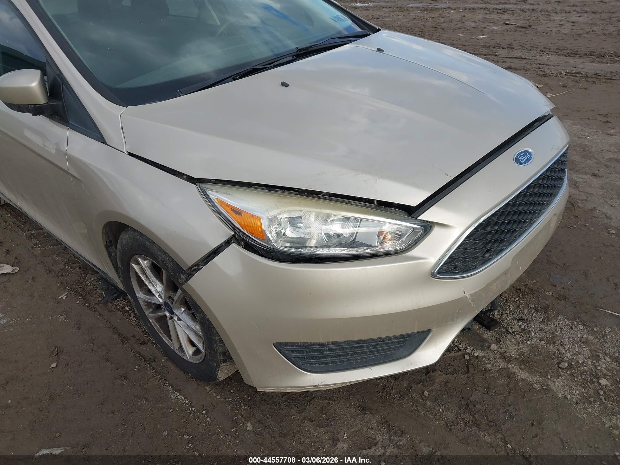 FORD FOCUS image 6