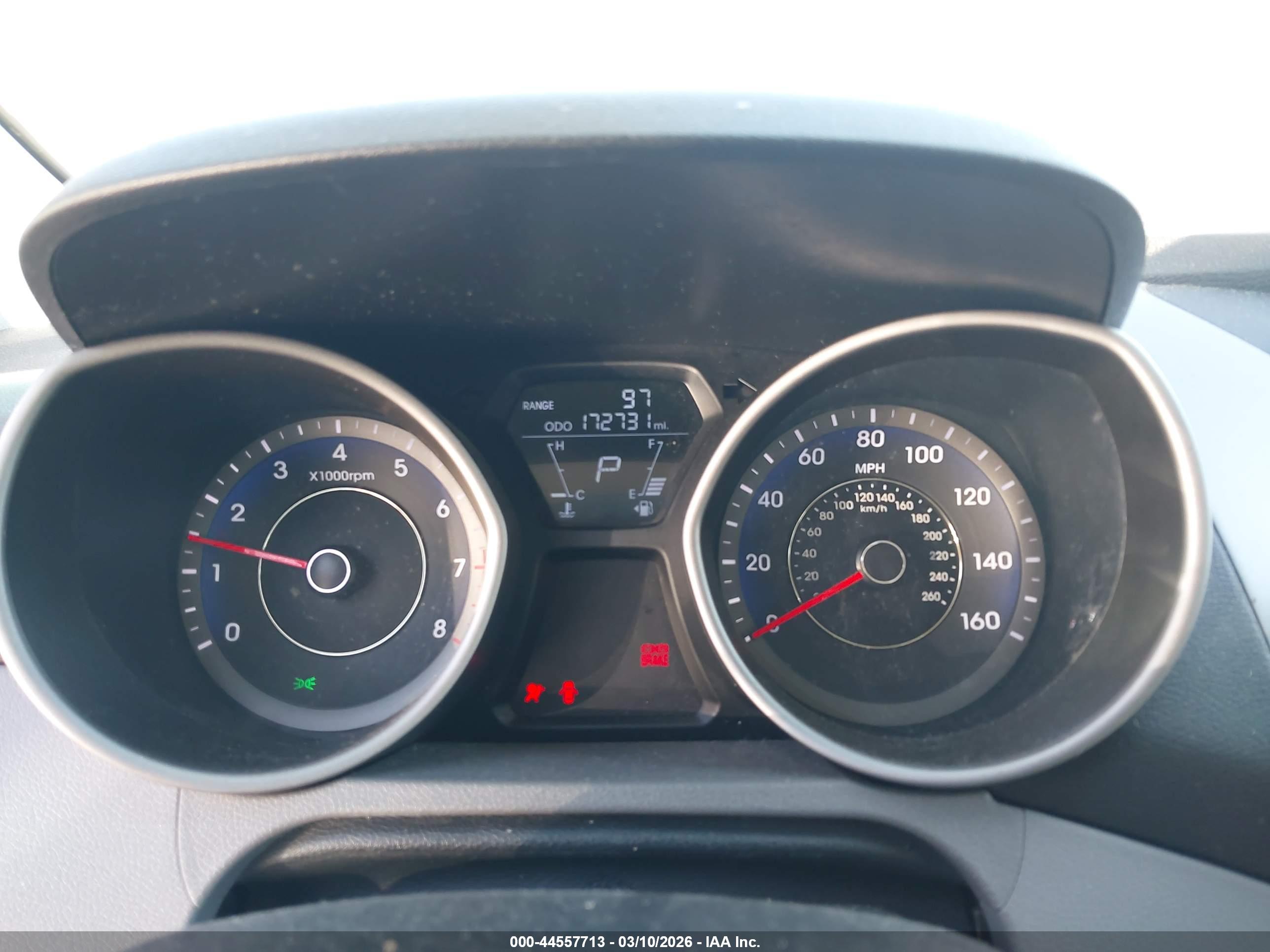HYUNDAI ELANTRA image 7