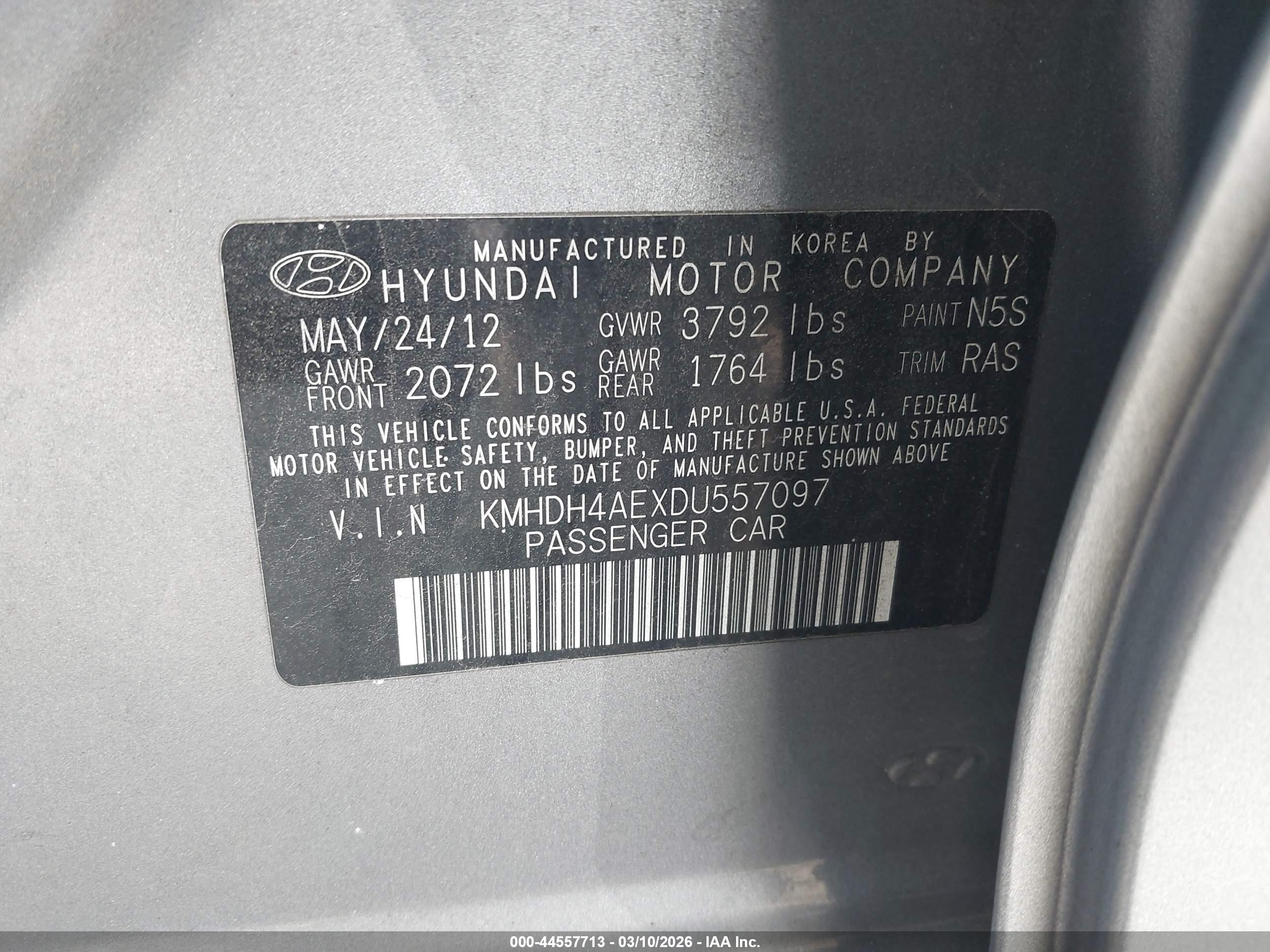 HYUNDAI ELANTRA image 9