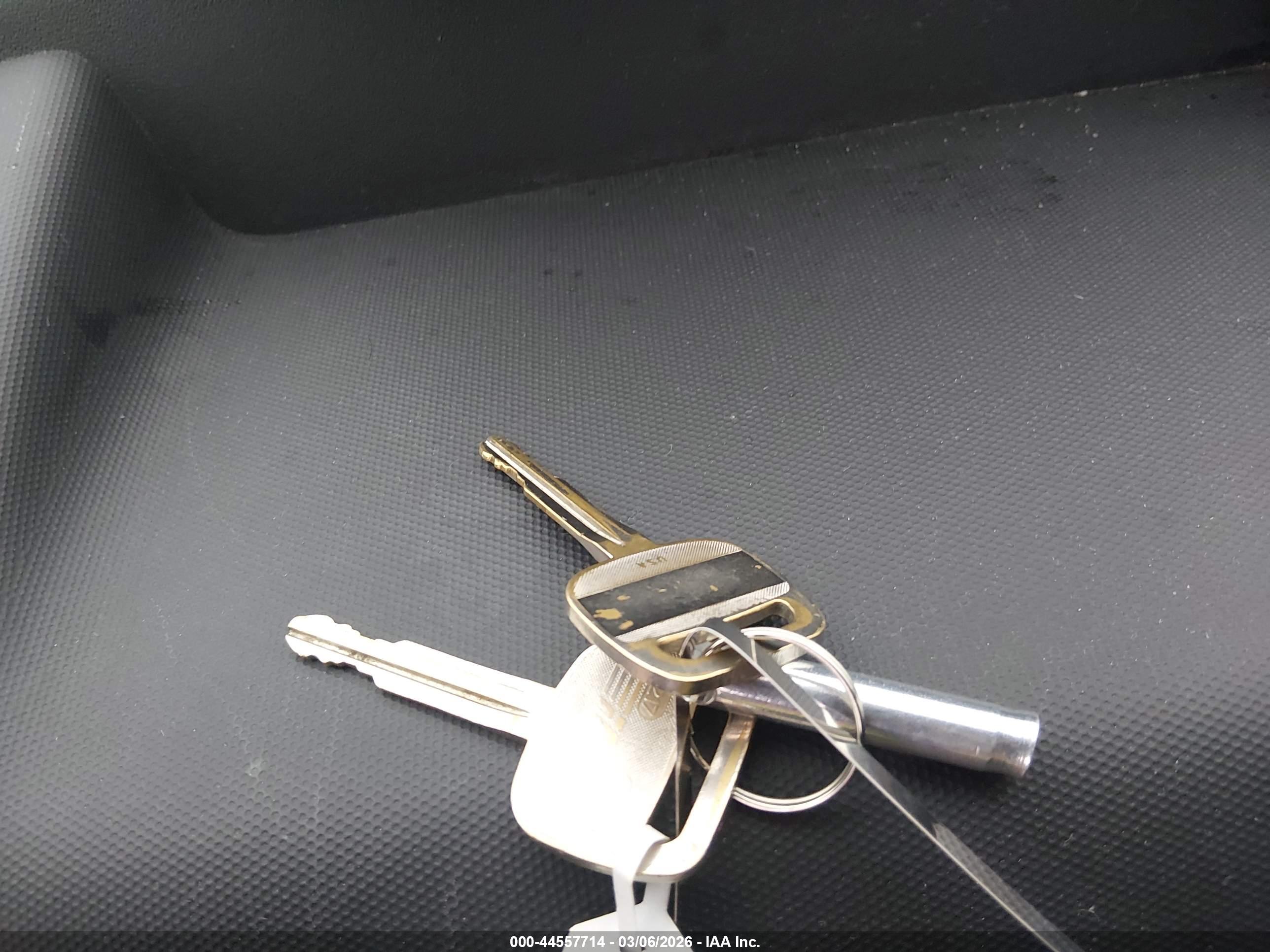 SCION XB image 11