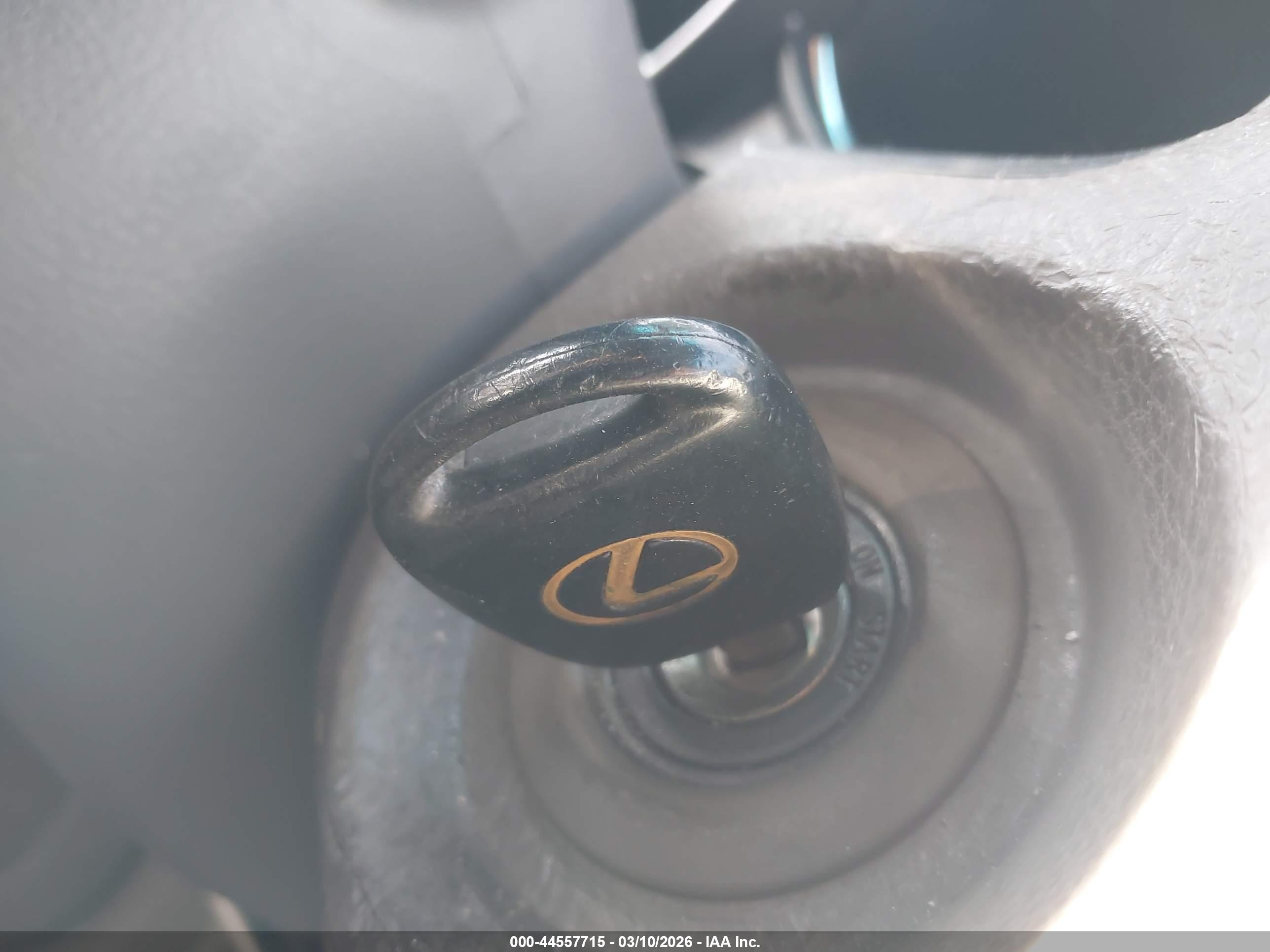 LEXUS RX image 11