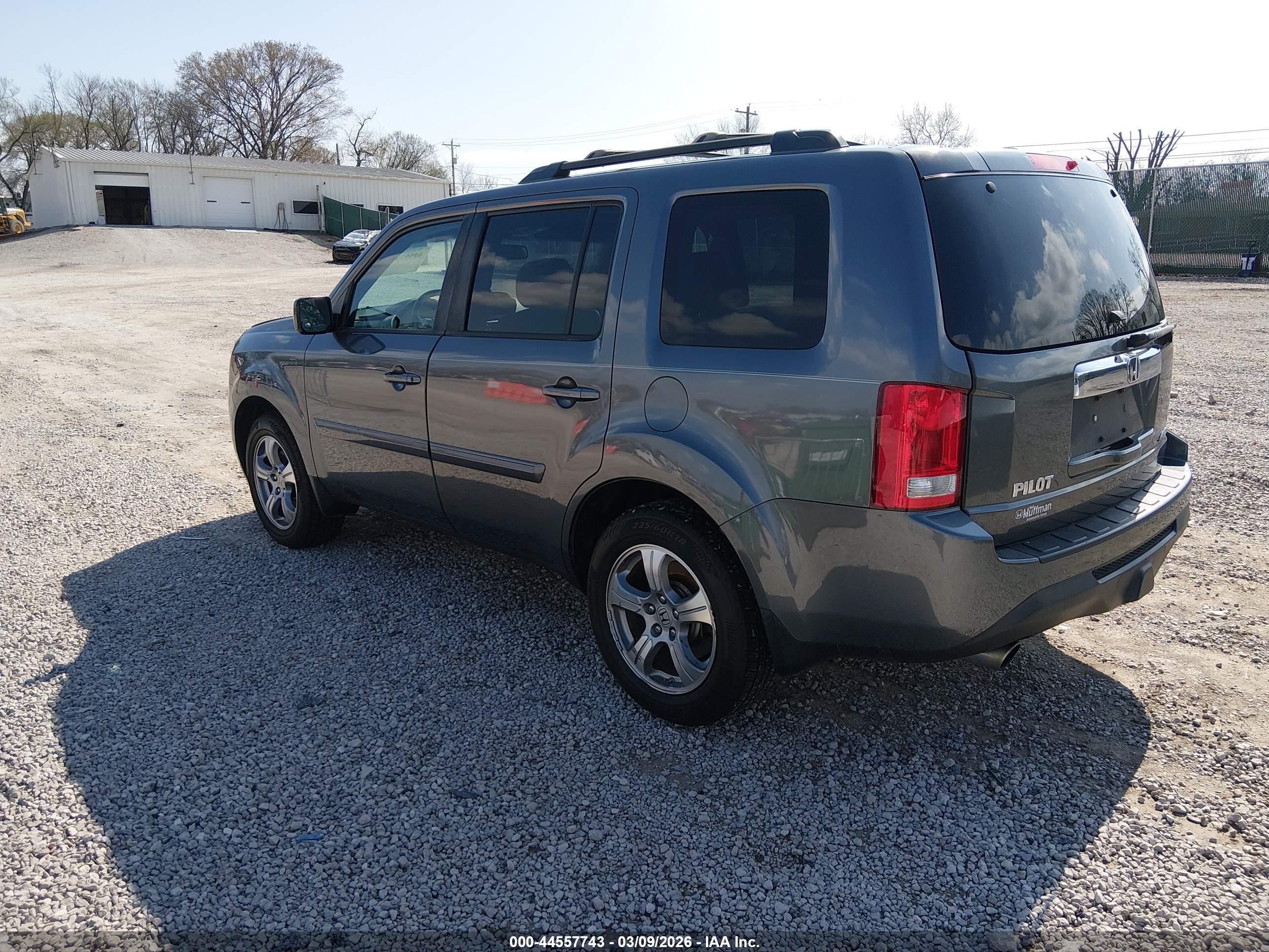 HONDA PILOT image 3