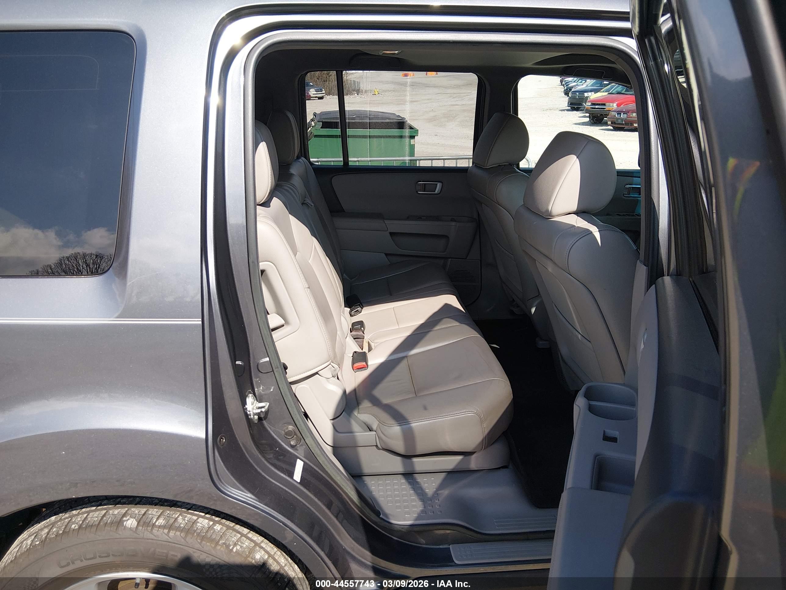 HONDA PILOT image 8