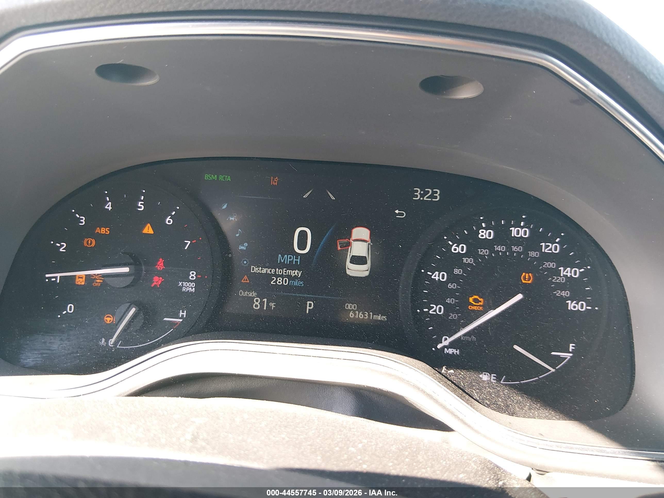 TOYOTA AVALON image 7