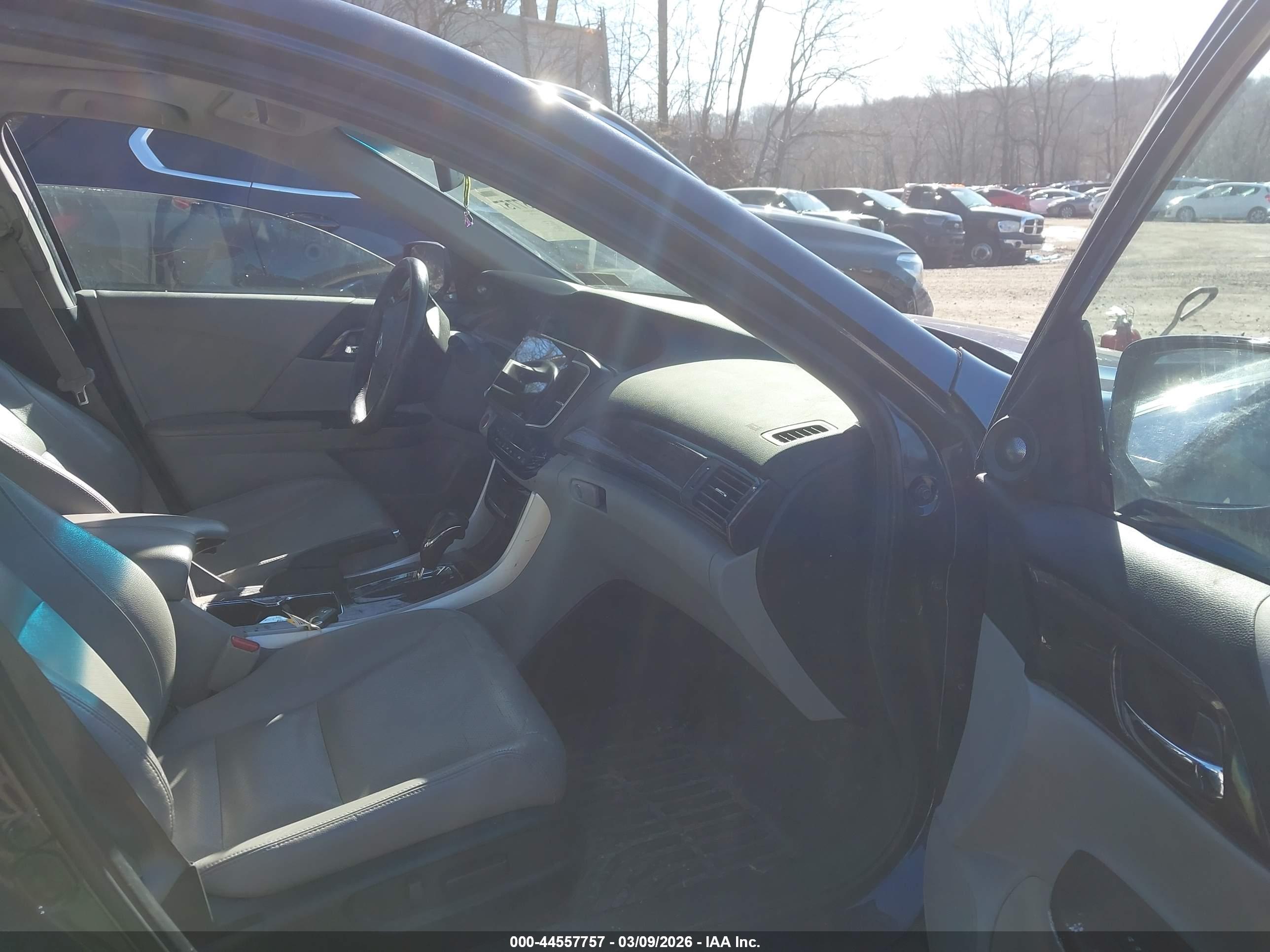 HONDA ACCORD image 5