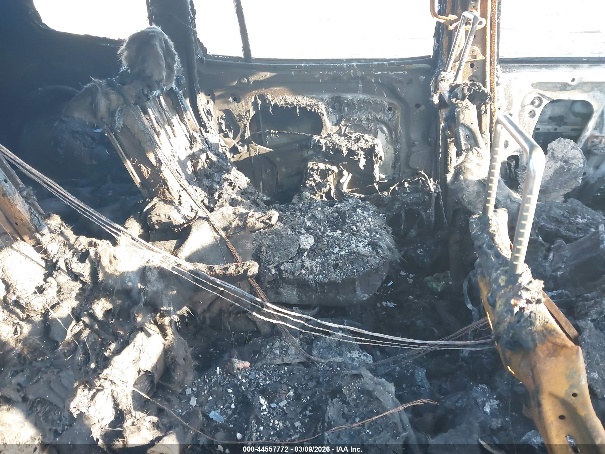 GMC ACADIA image 8