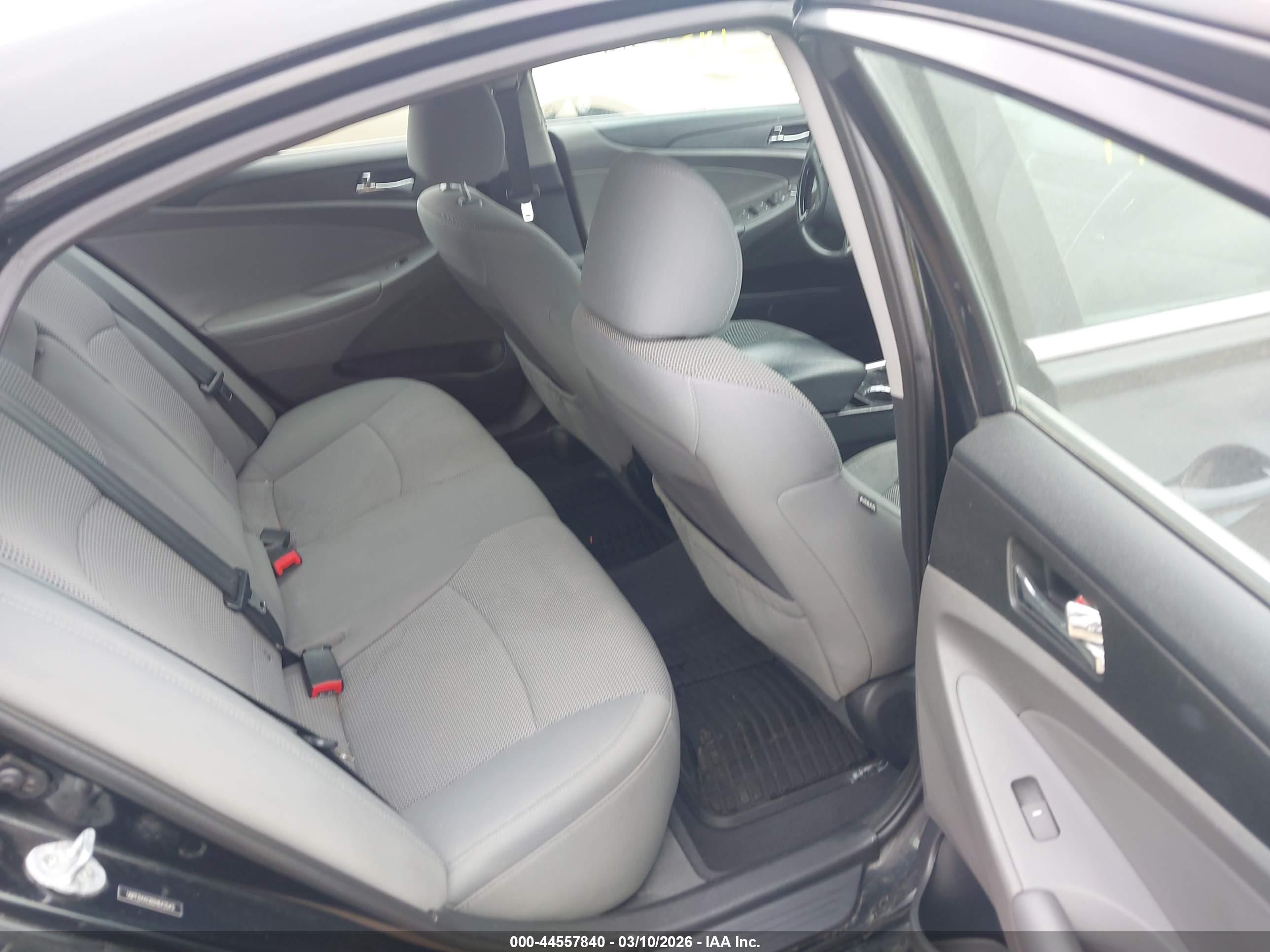HYUNDAI SONATA image 8
