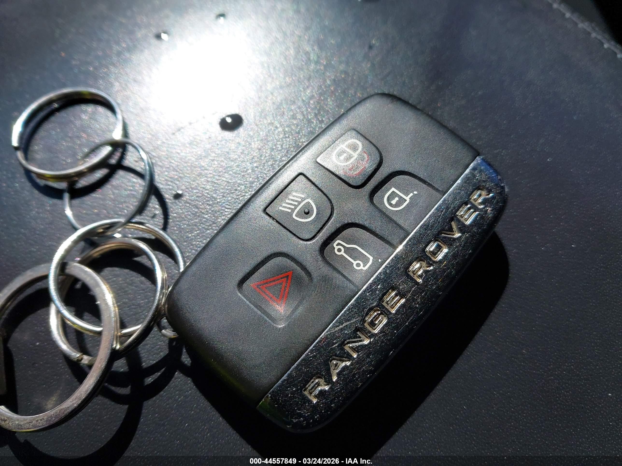 LAND ROVER image 11
