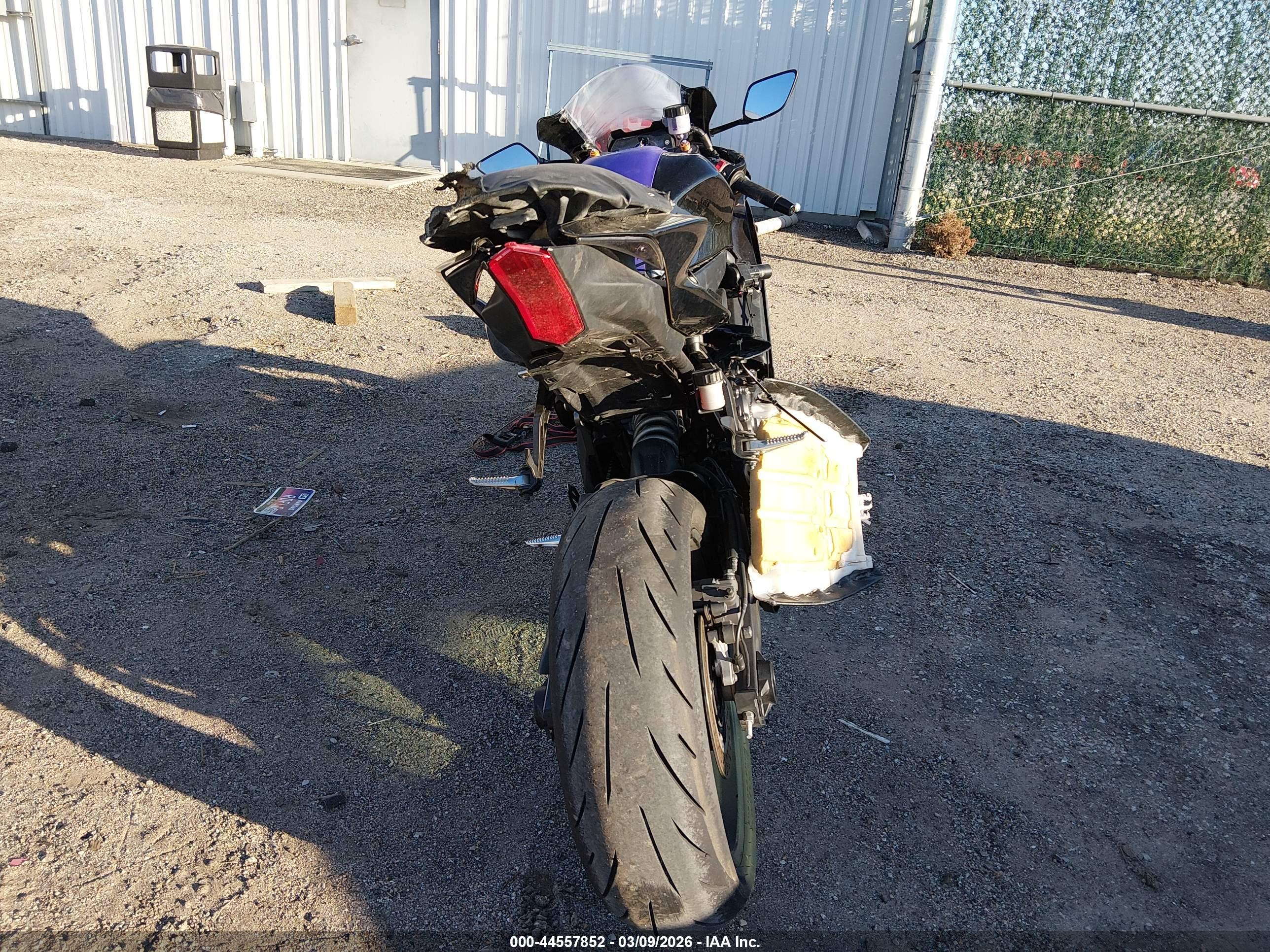 YAMAHA YZFR7 image 6