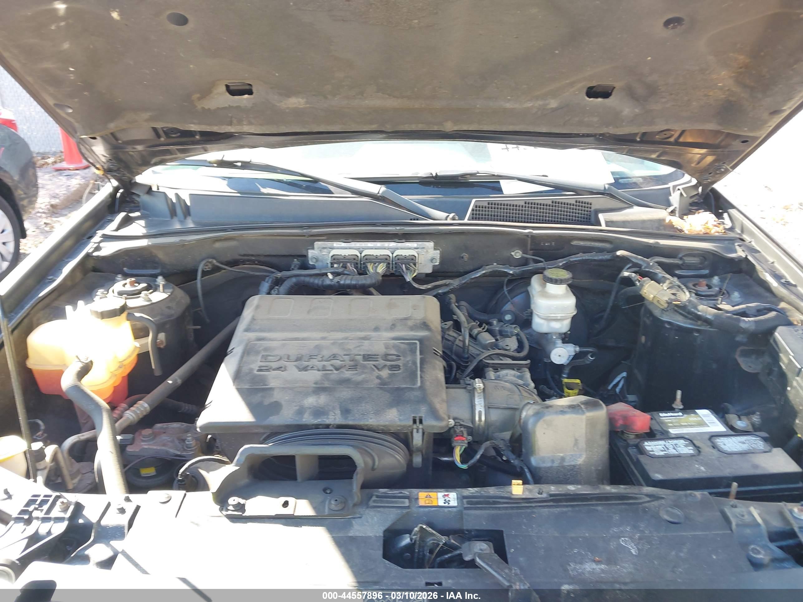 FORD ESCAPE image 10