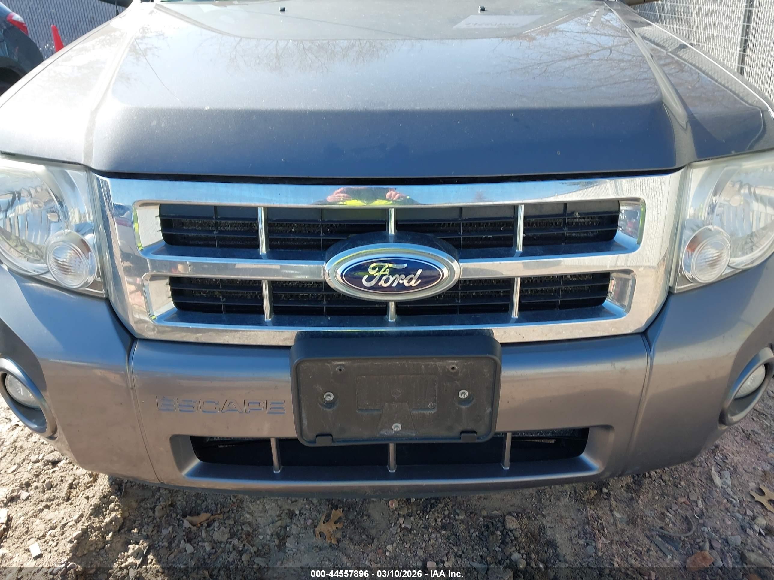 FORD ESCAPE image 6
