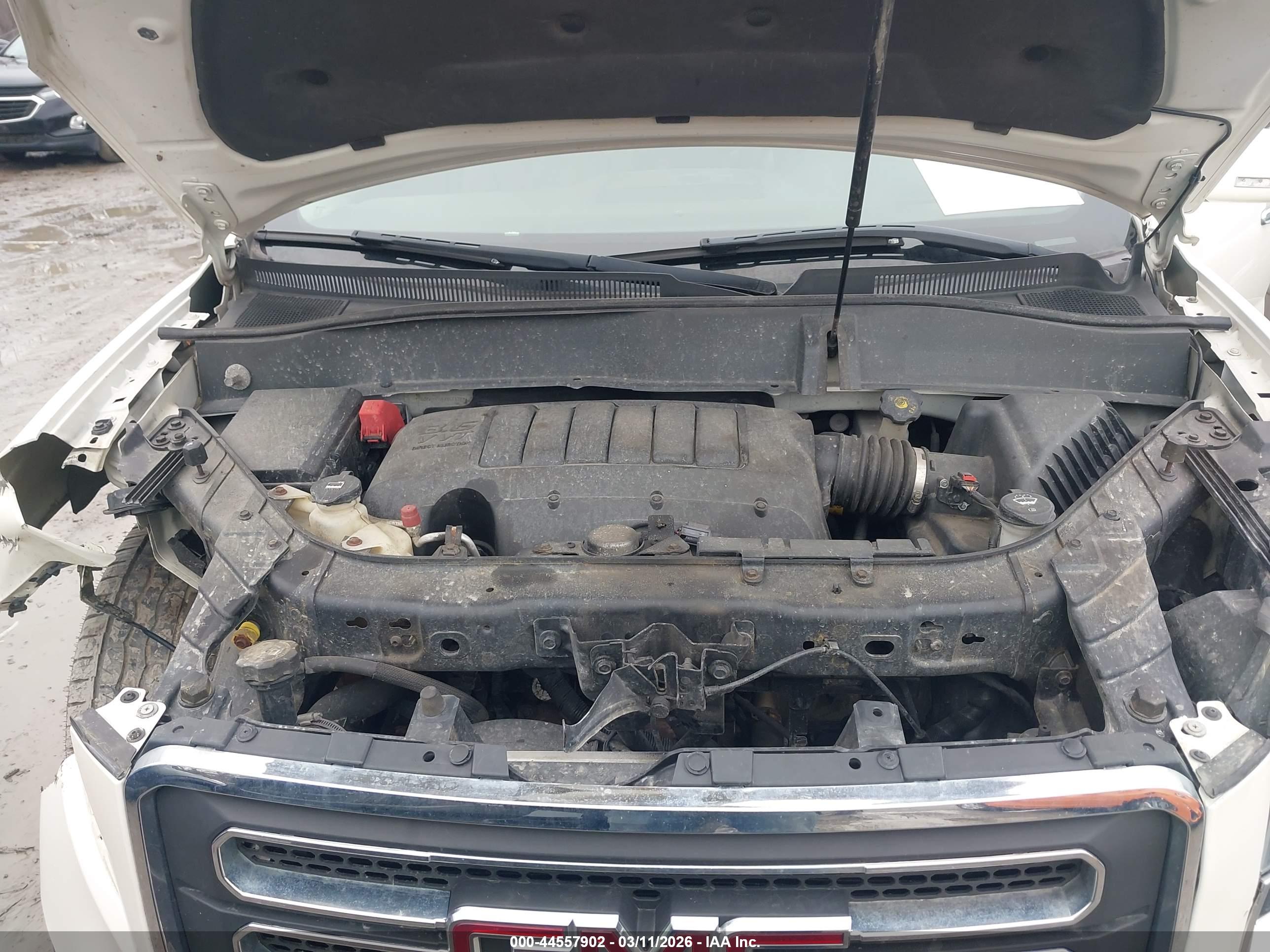 GMC ACADIA image 10