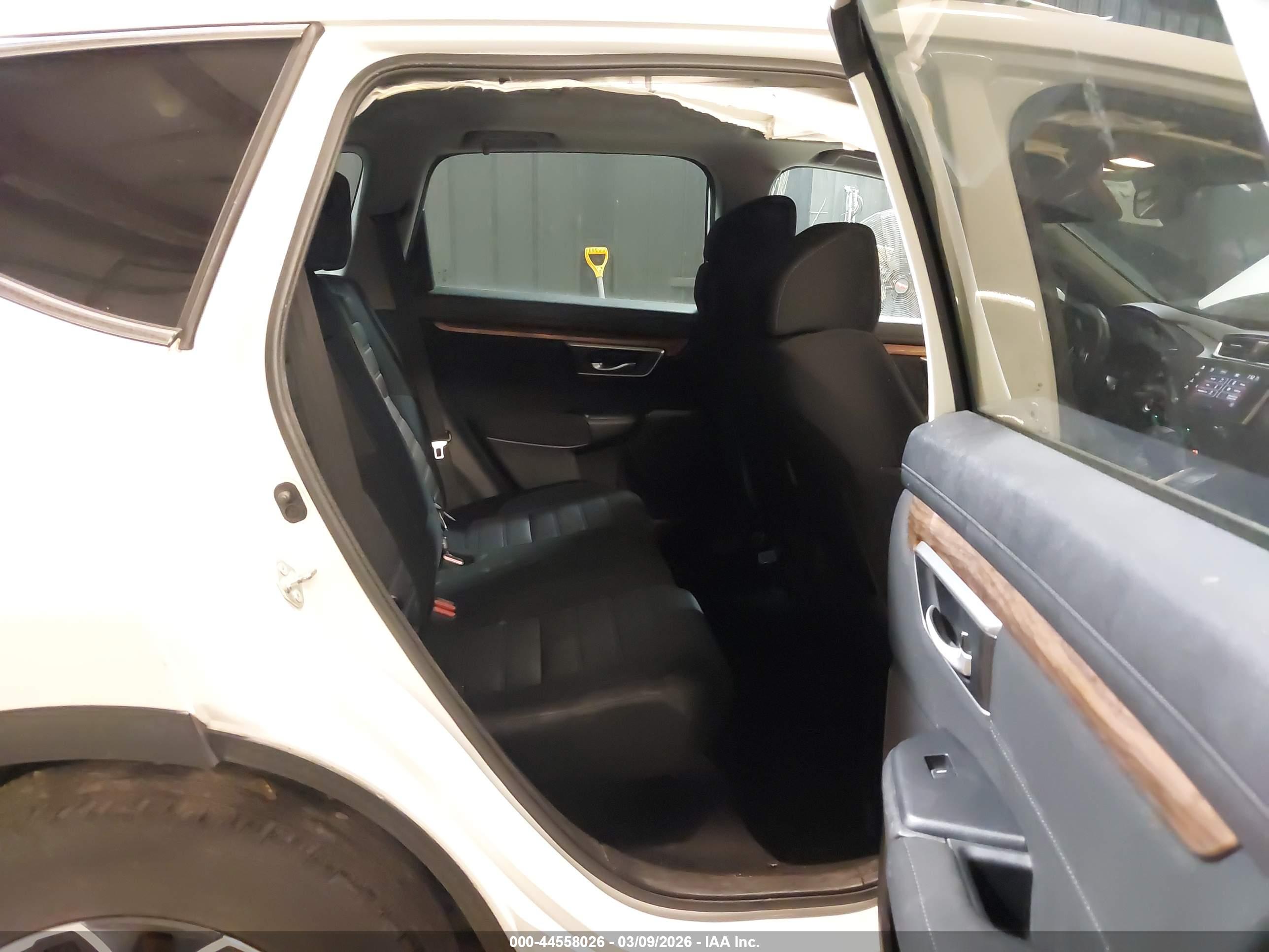 HONDA CR-V image 8