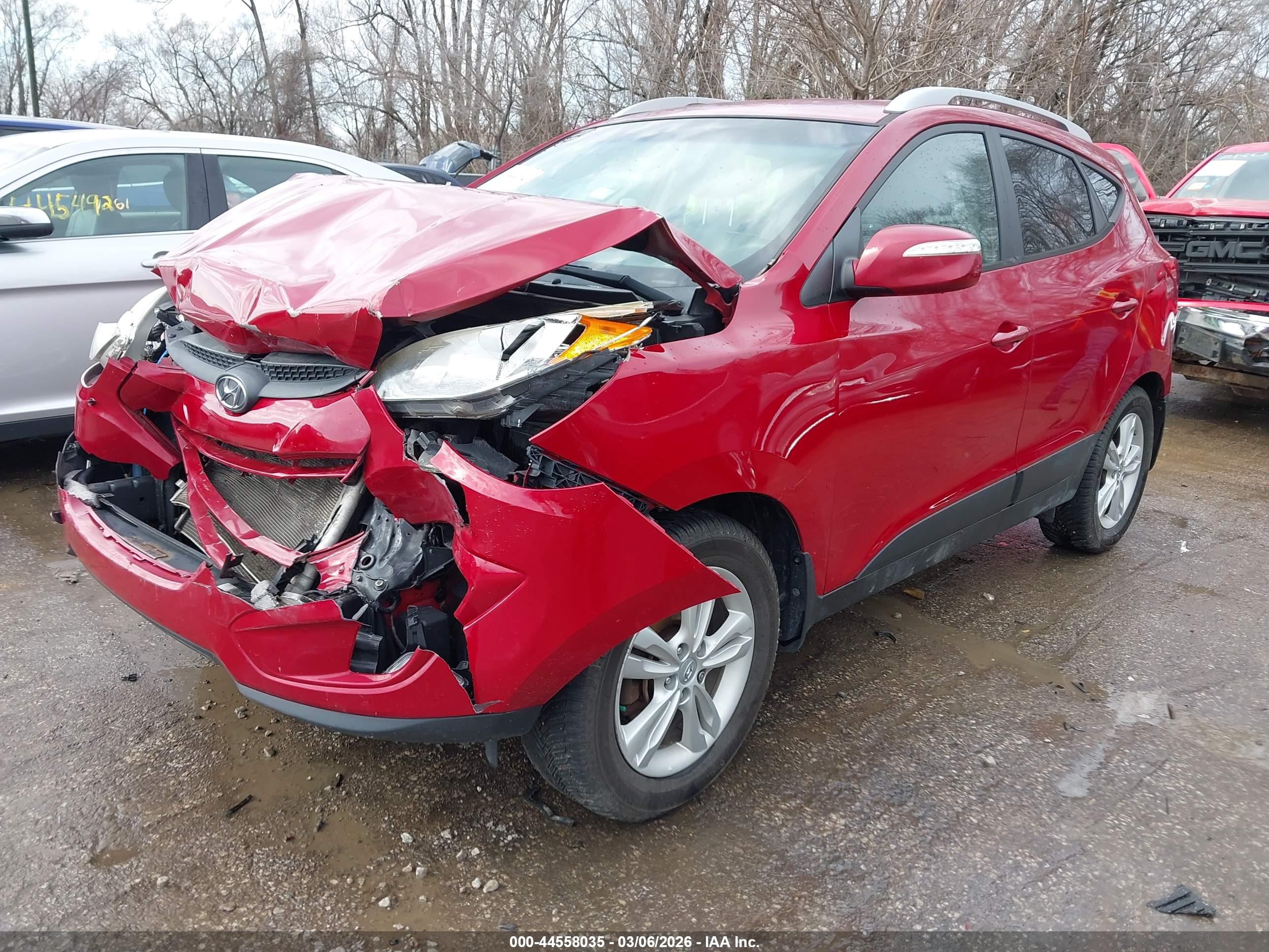 HYUNDAI TUCSON image 2