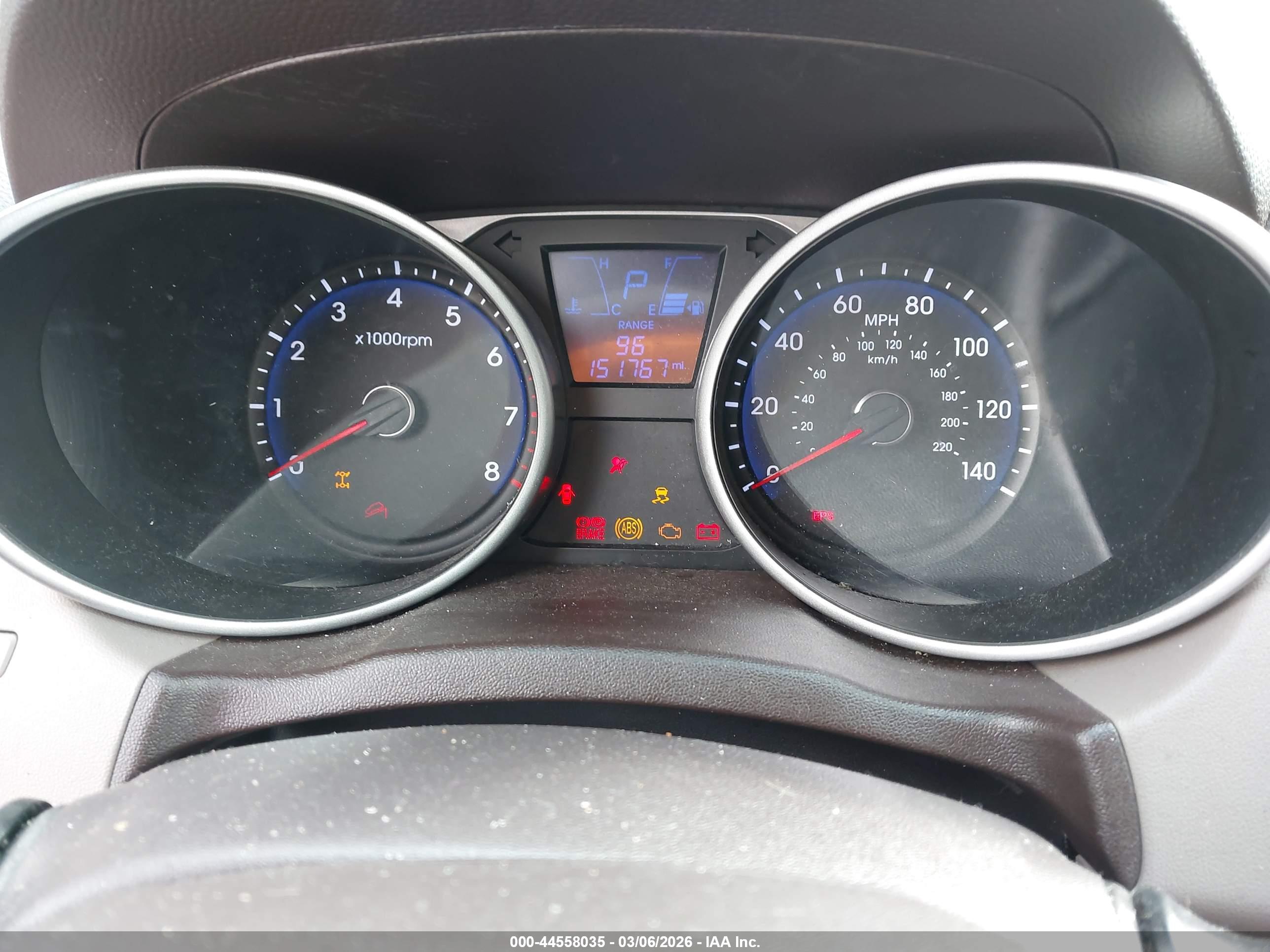 HYUNDAI TUCSON image 7