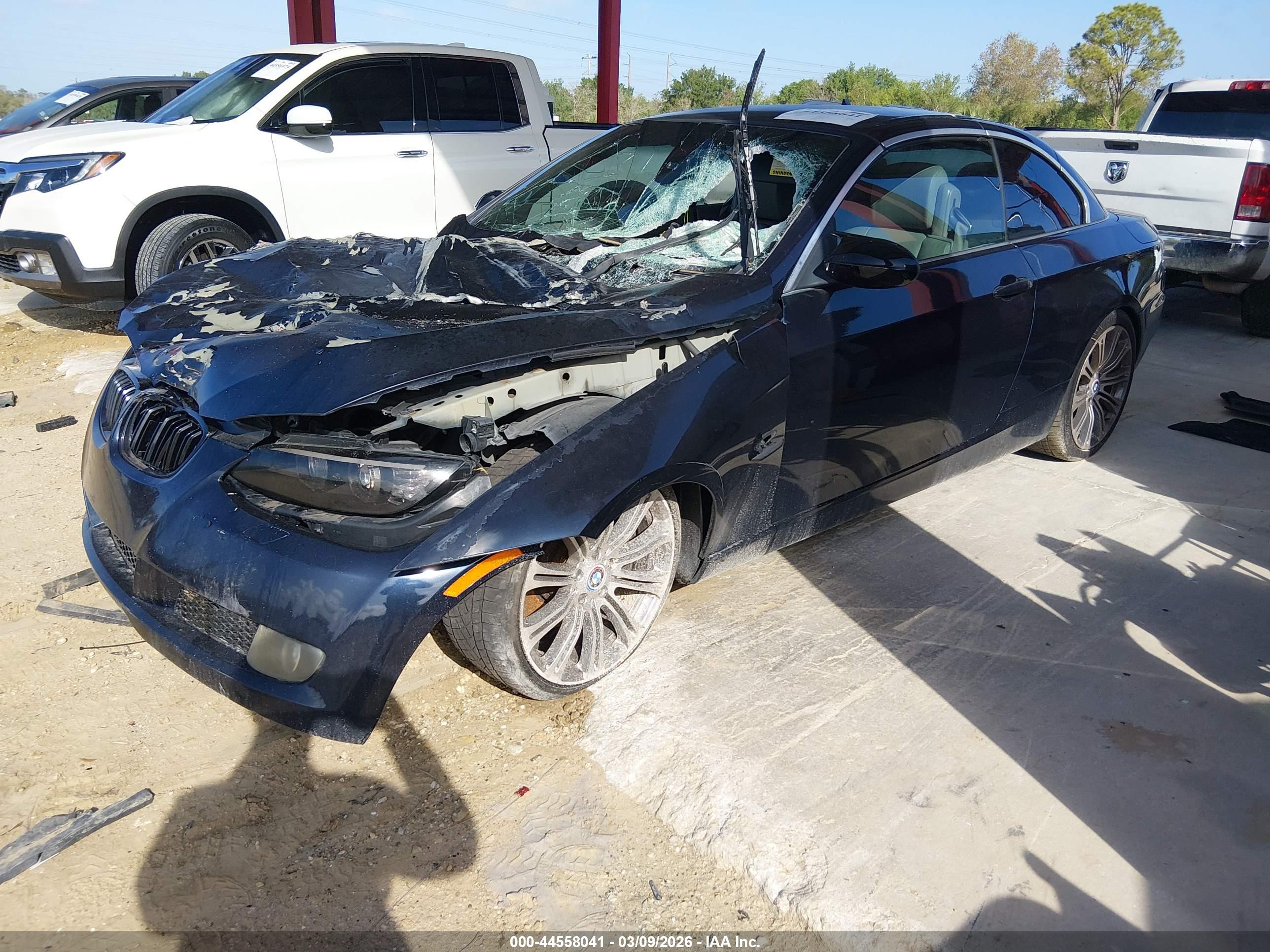 BMW 335I image 2
