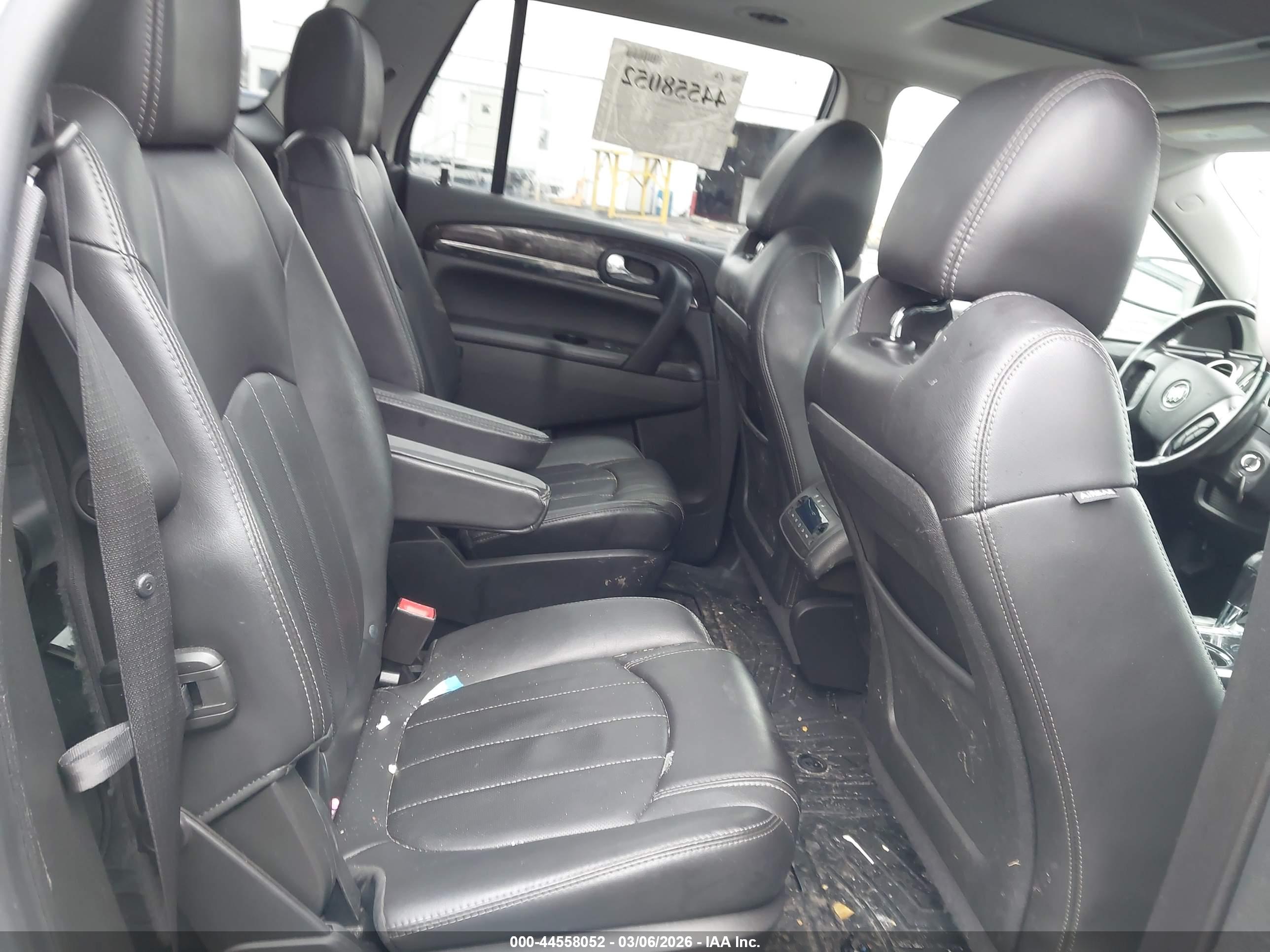 BUICK ENCLAVE image 8