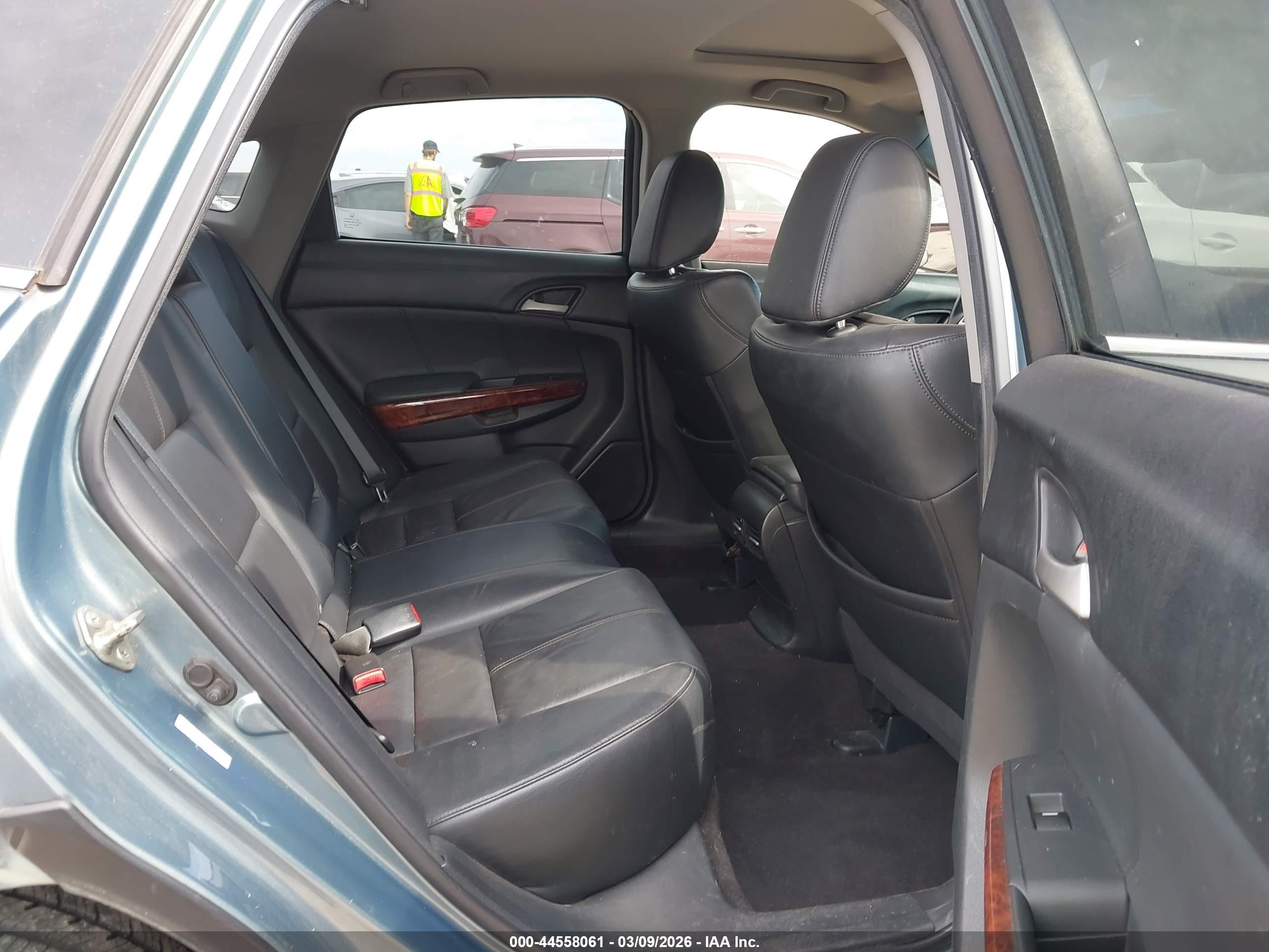 HONDA CROSSTOUR image 8