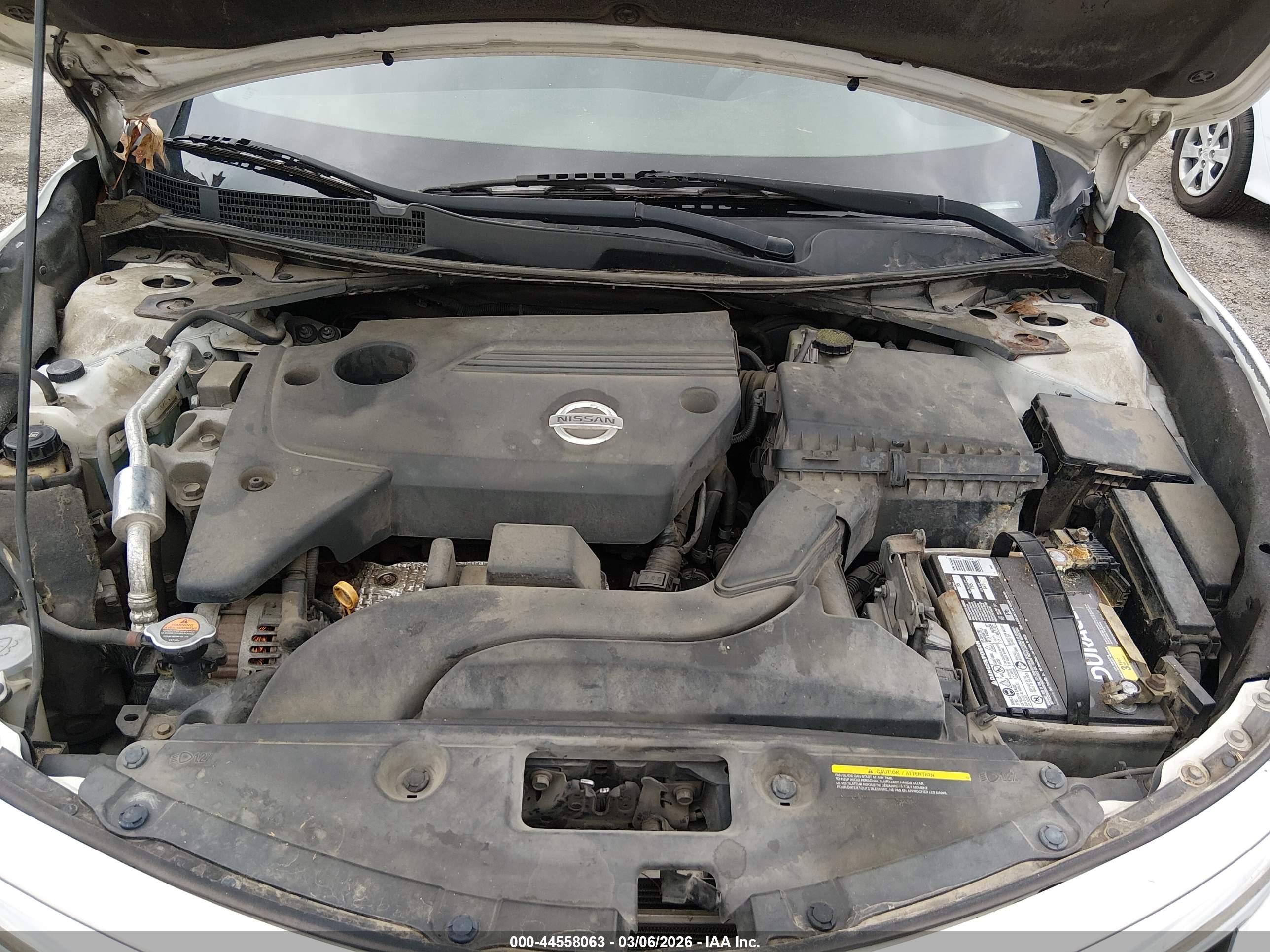 NISSAN ALTIMA image 10