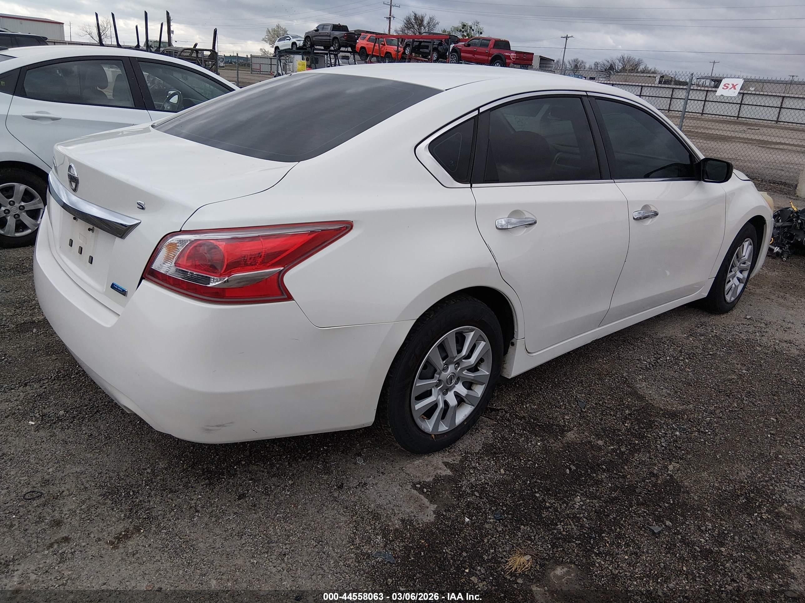 NISSAN ALTIMA image 4