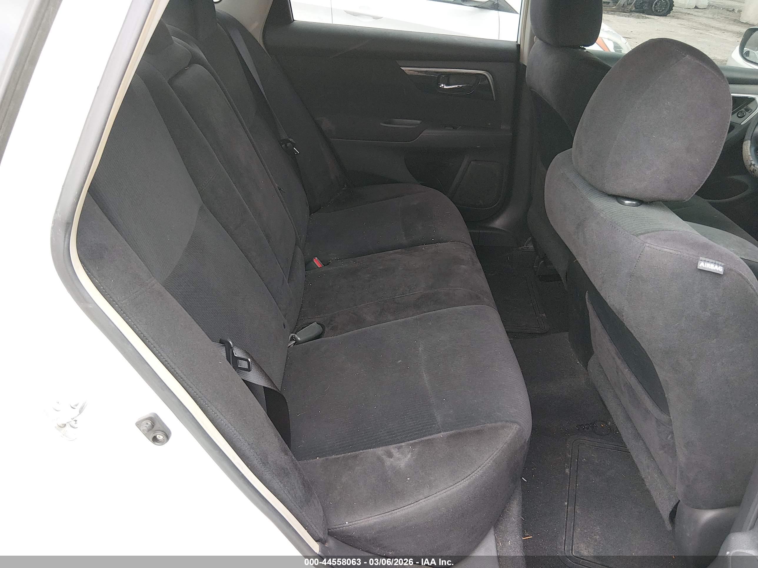 NISSAN ALTIMA image 8