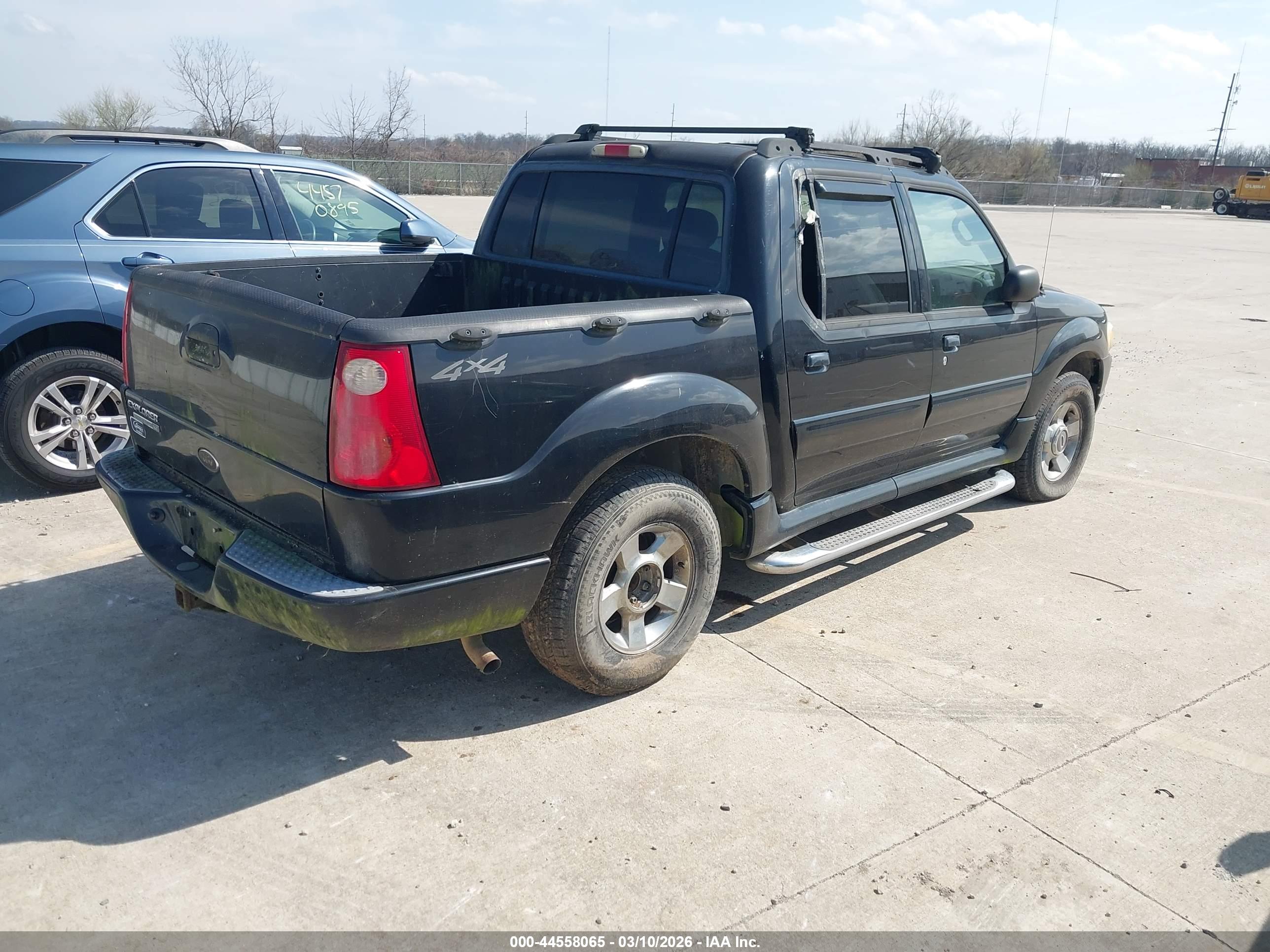 FORD EXPLORER image 4