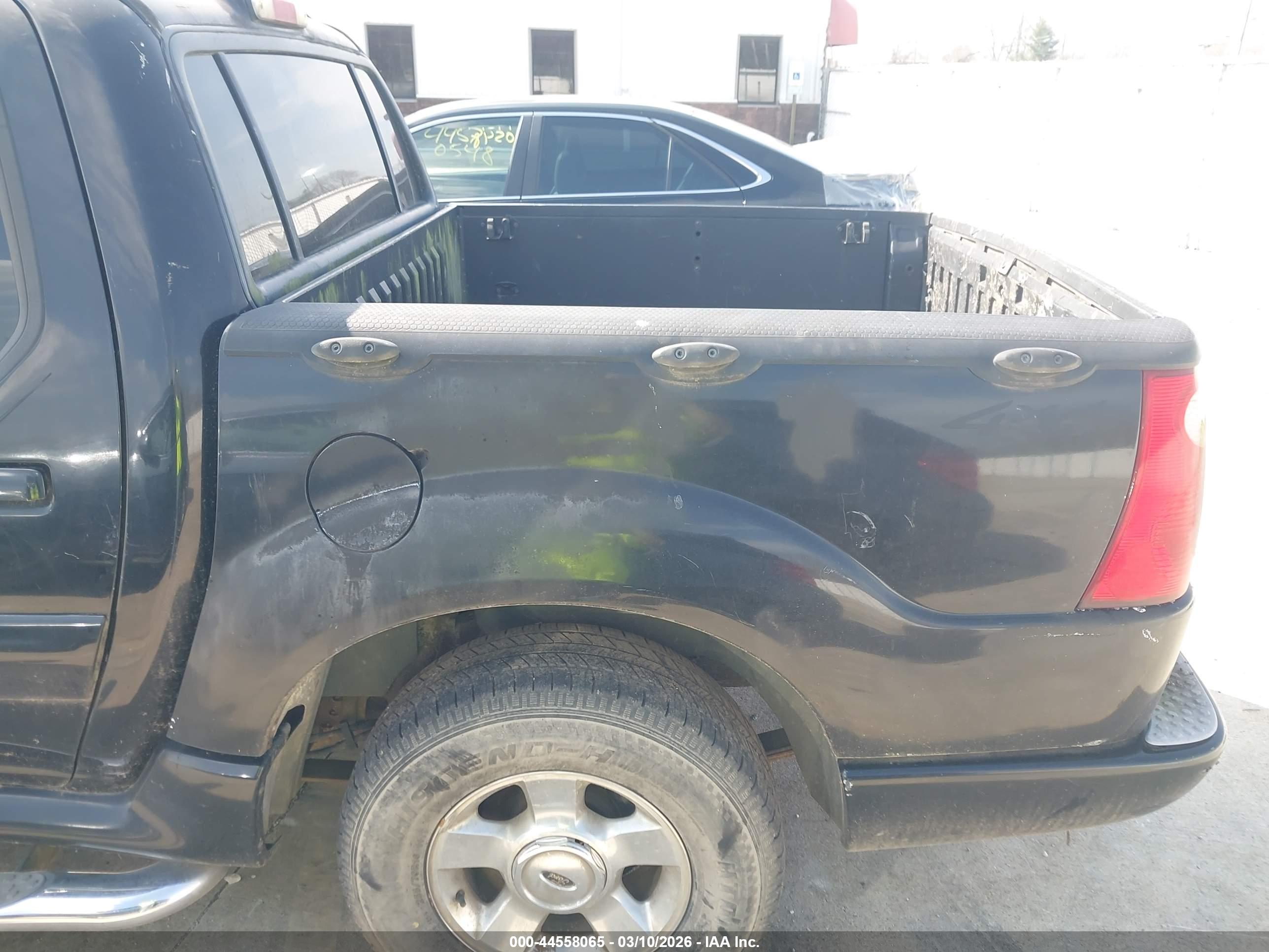 FORD EXPLORER image 6