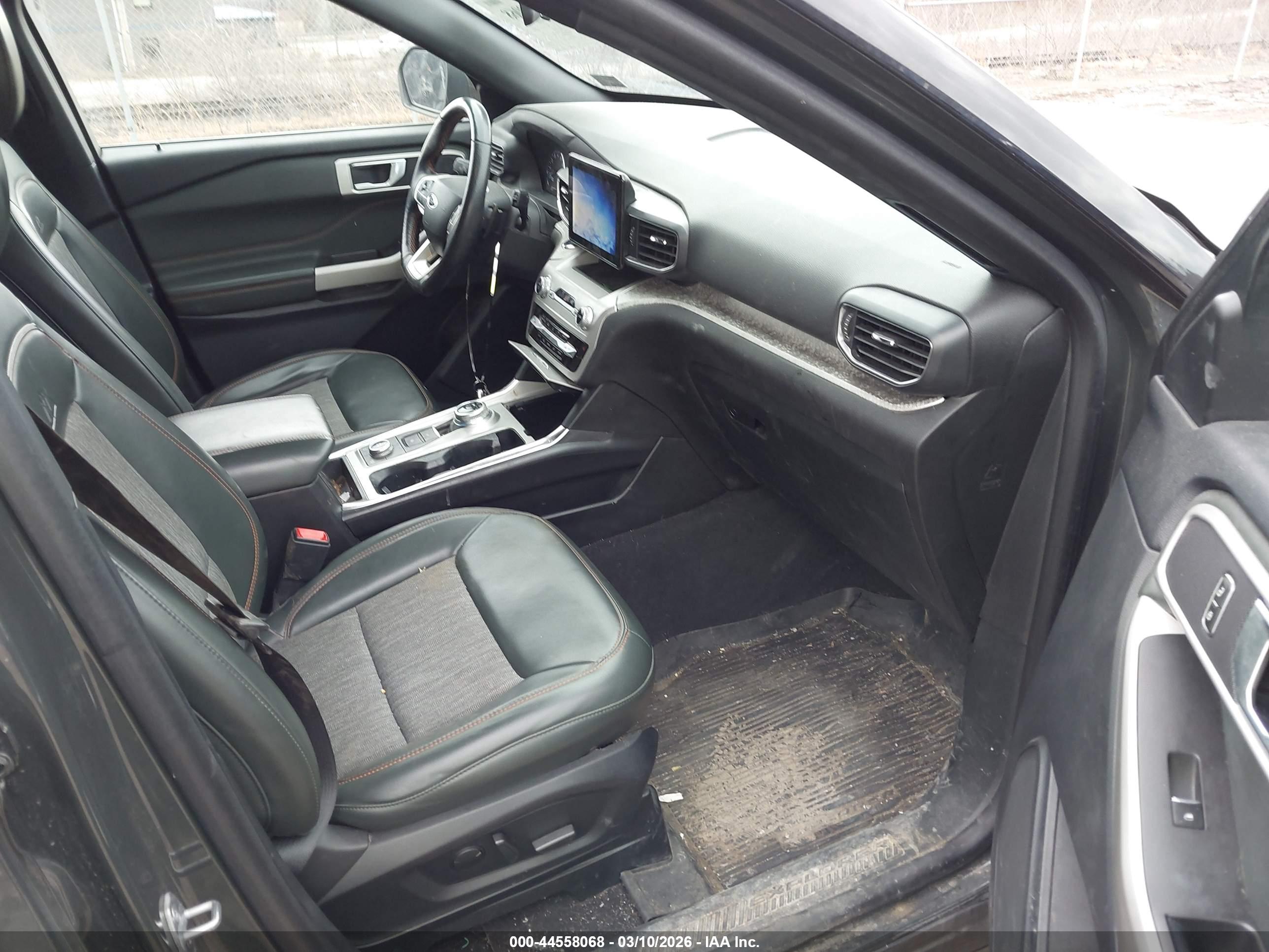 FORD EXPLORER image 5