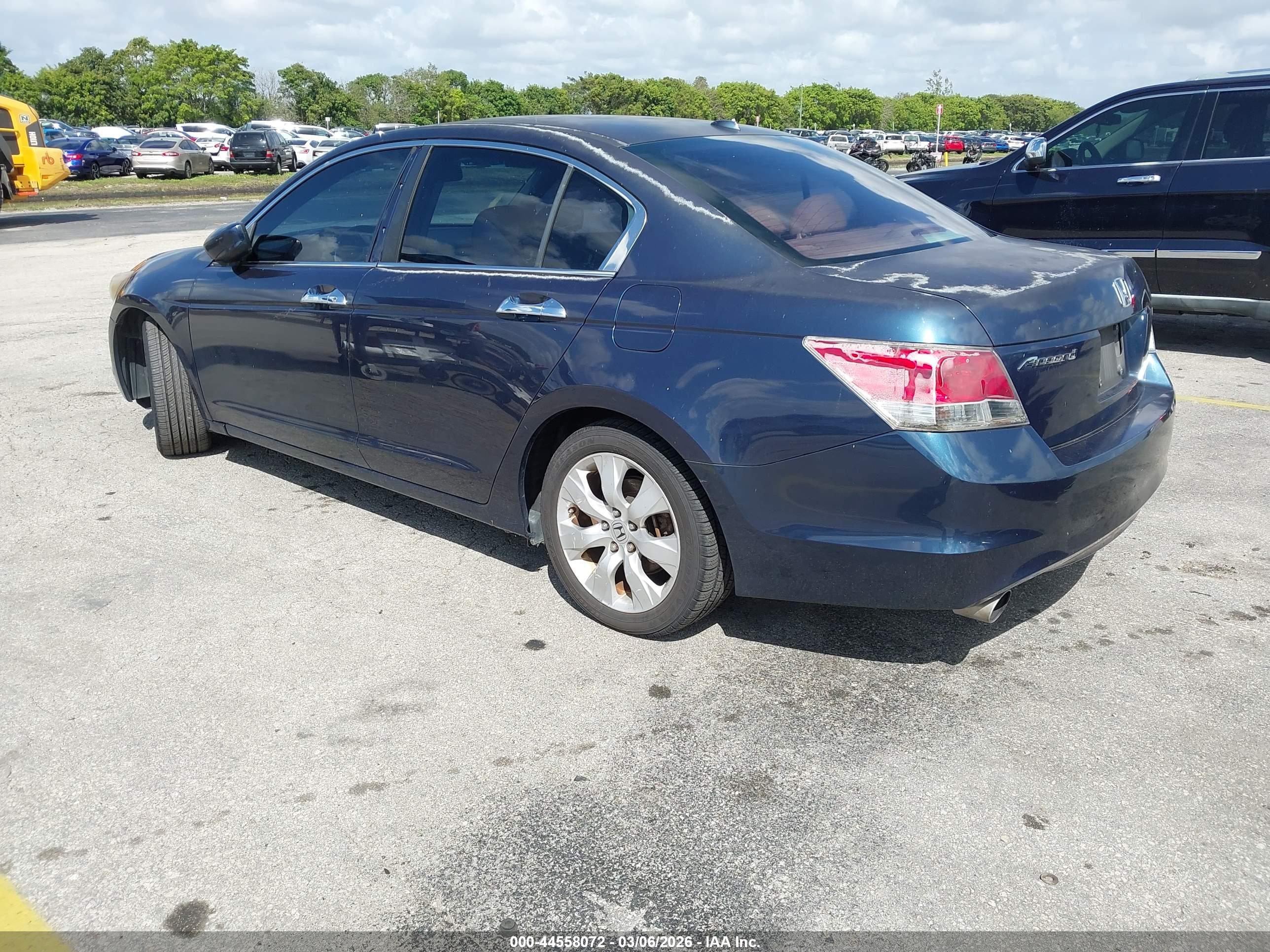 HONDA ACCORD image 3