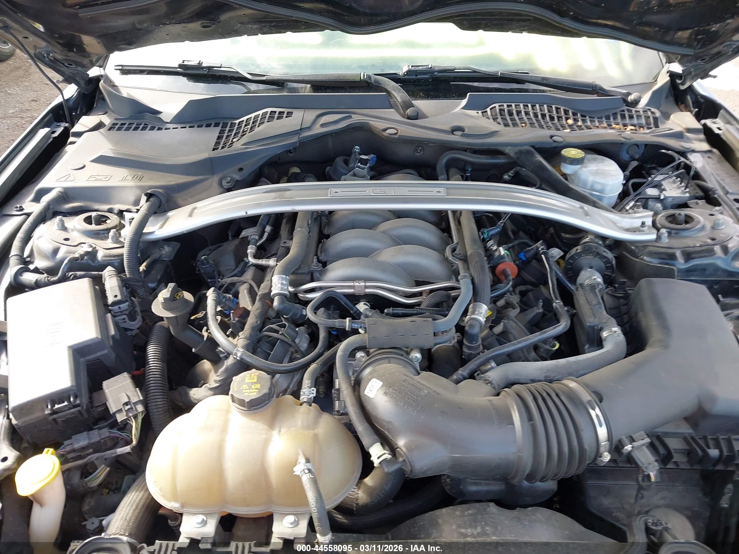 FORD MUSTANG image 10