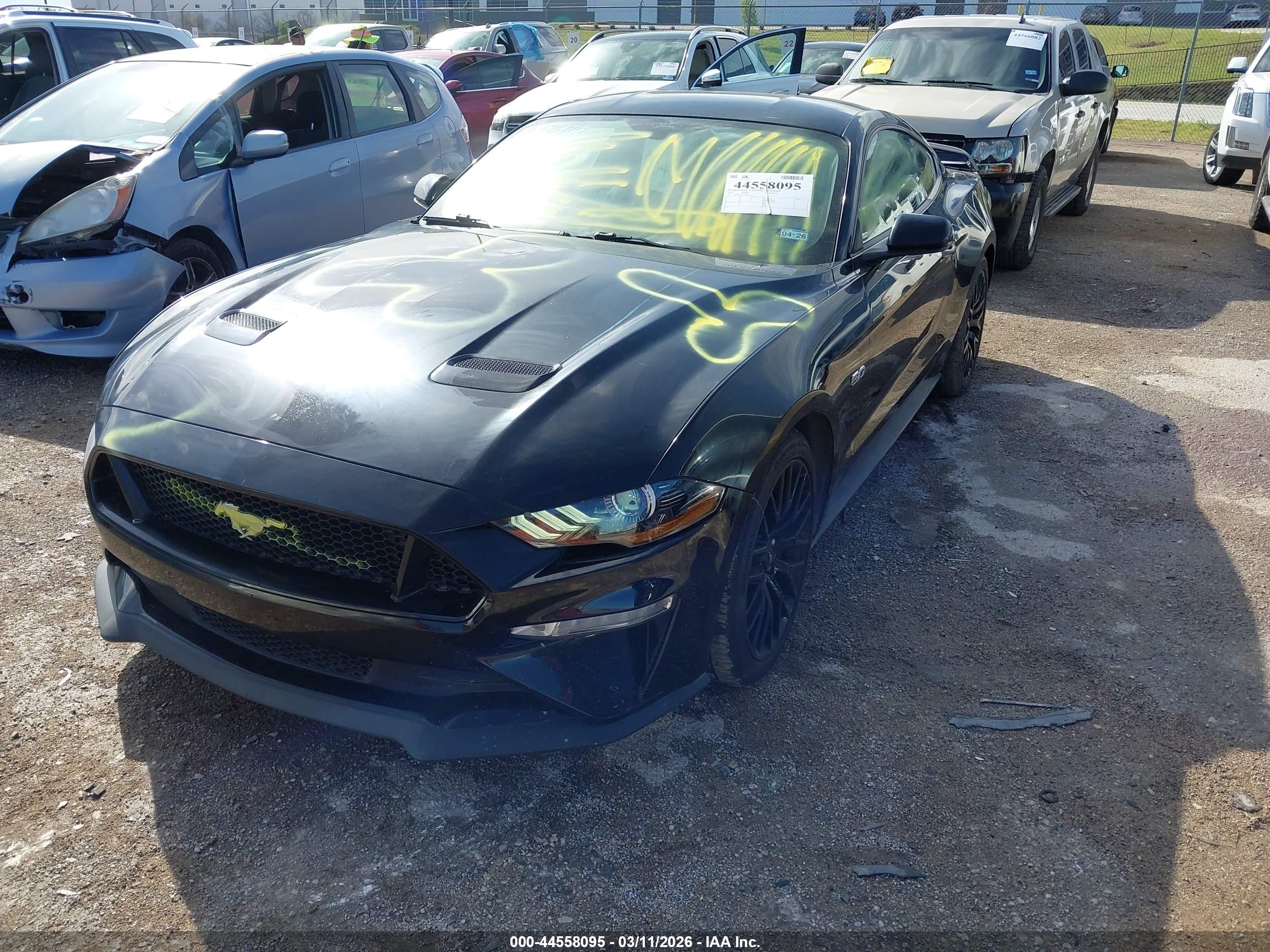 FORD MUSTANG image 2