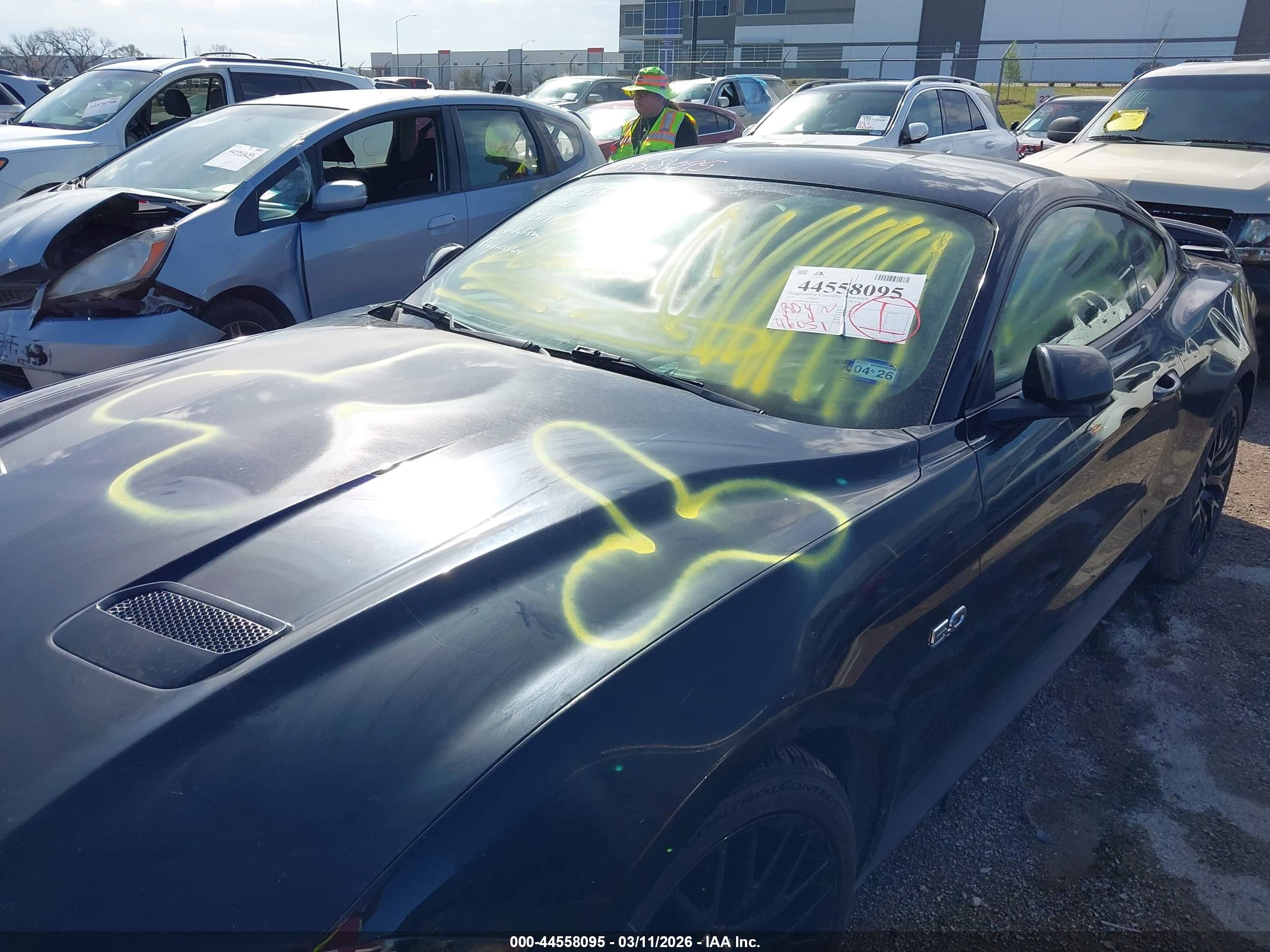 FORD MUSTANG image 6