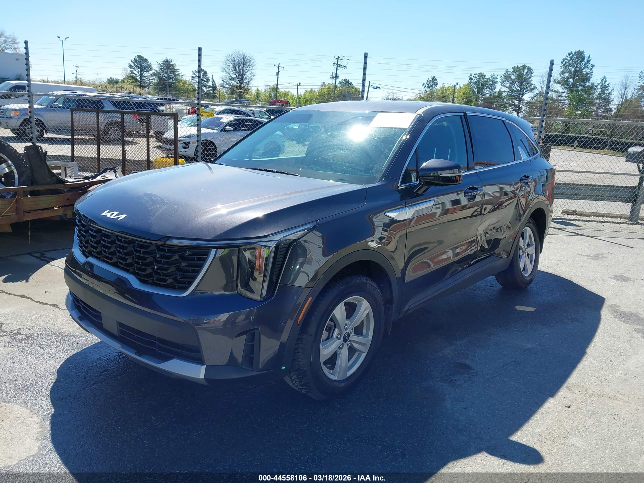 KIA SORENTO image 2