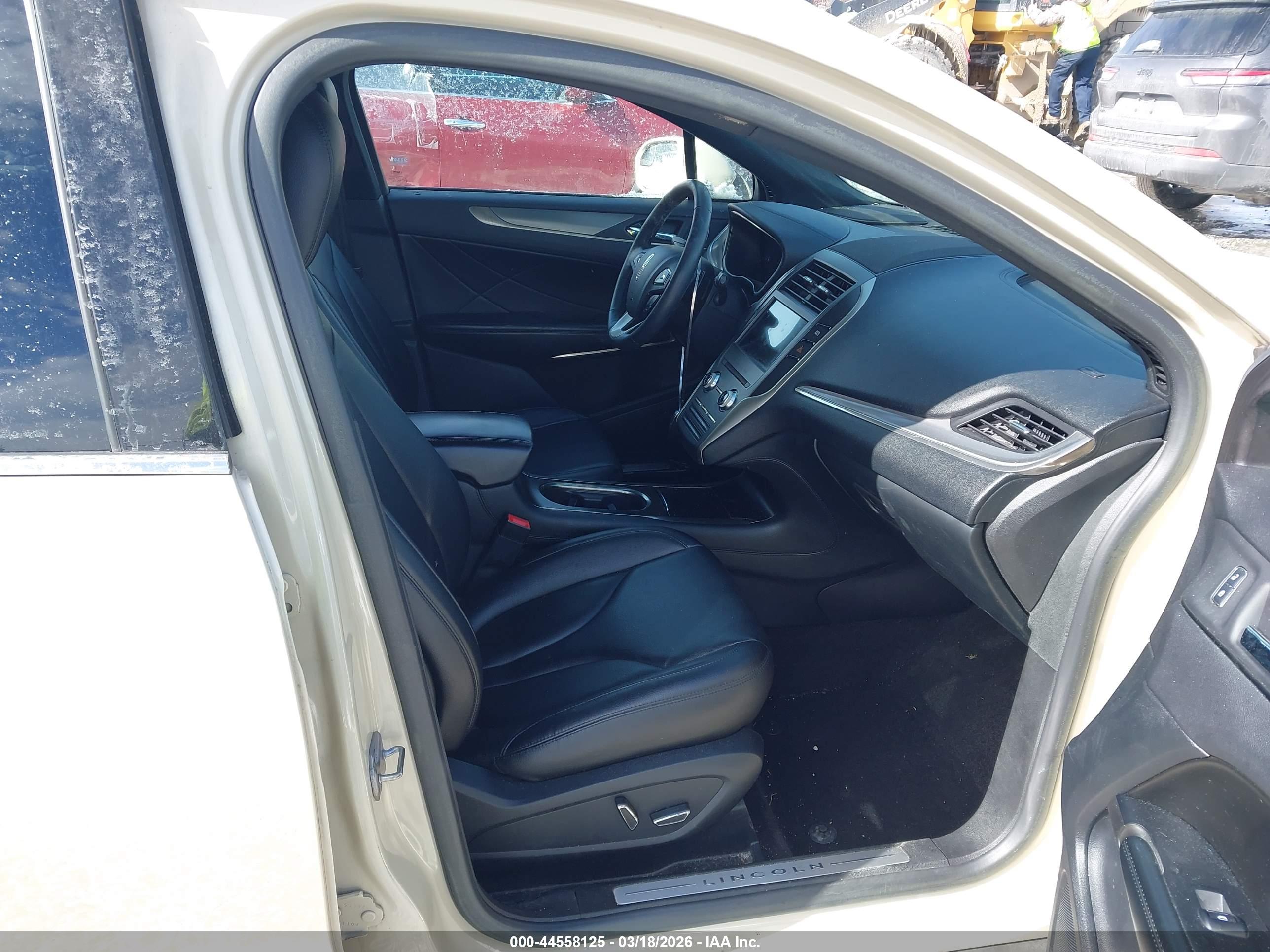 LINCOLN MKC image 5