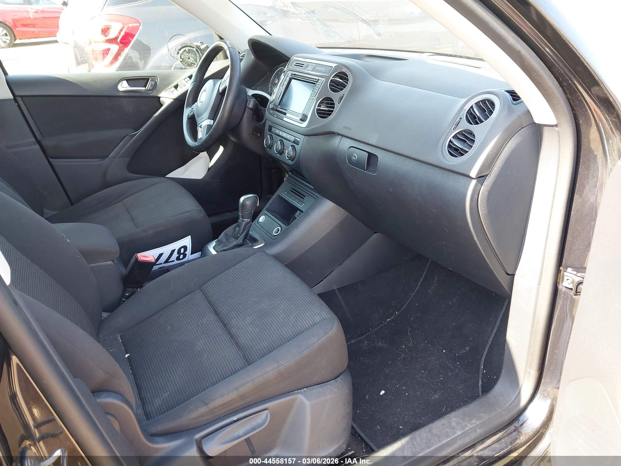 VOLKSWAGEN TIGUAN image 5