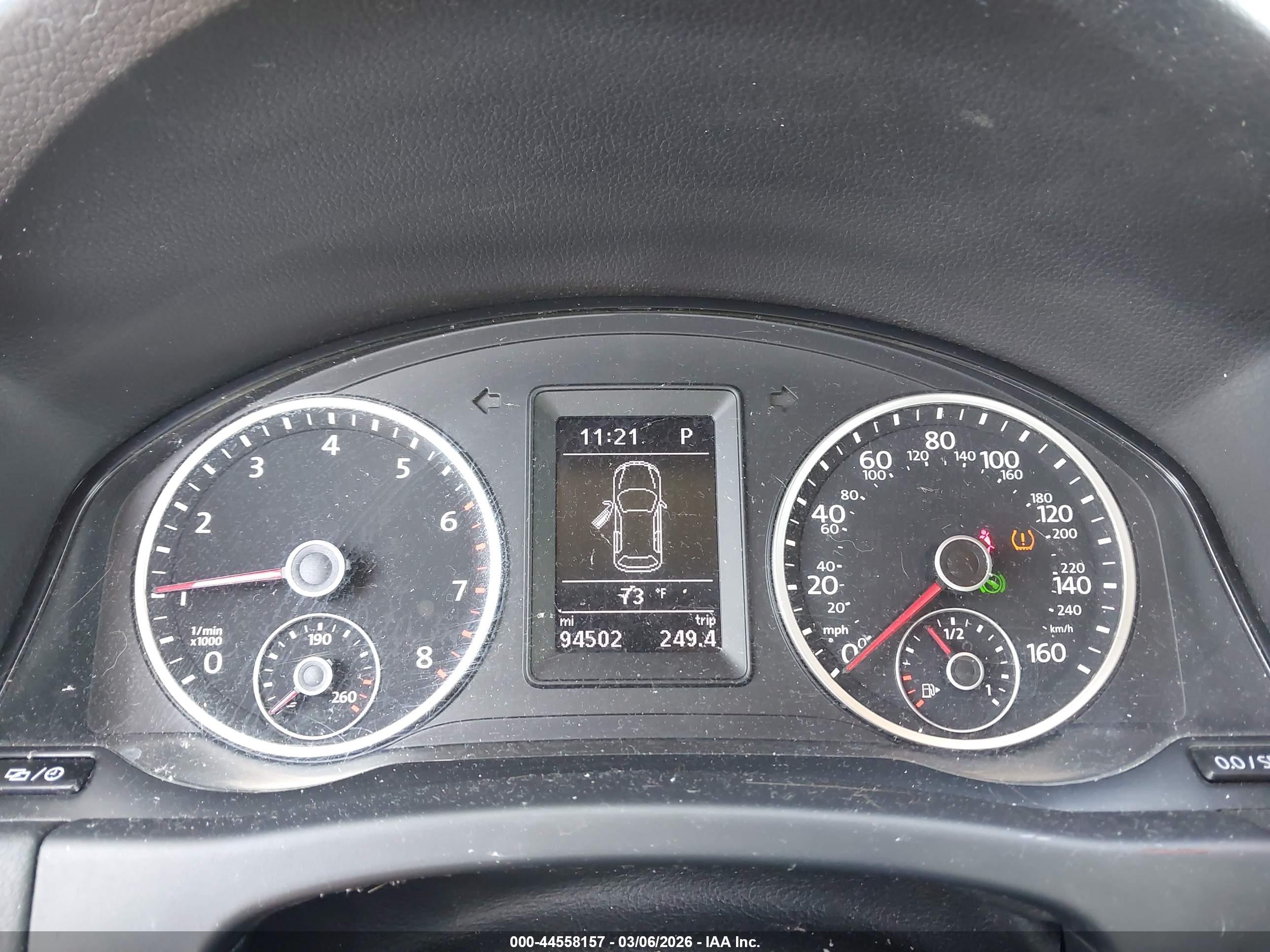 VOLKSWAGEN TIGUAN image 7