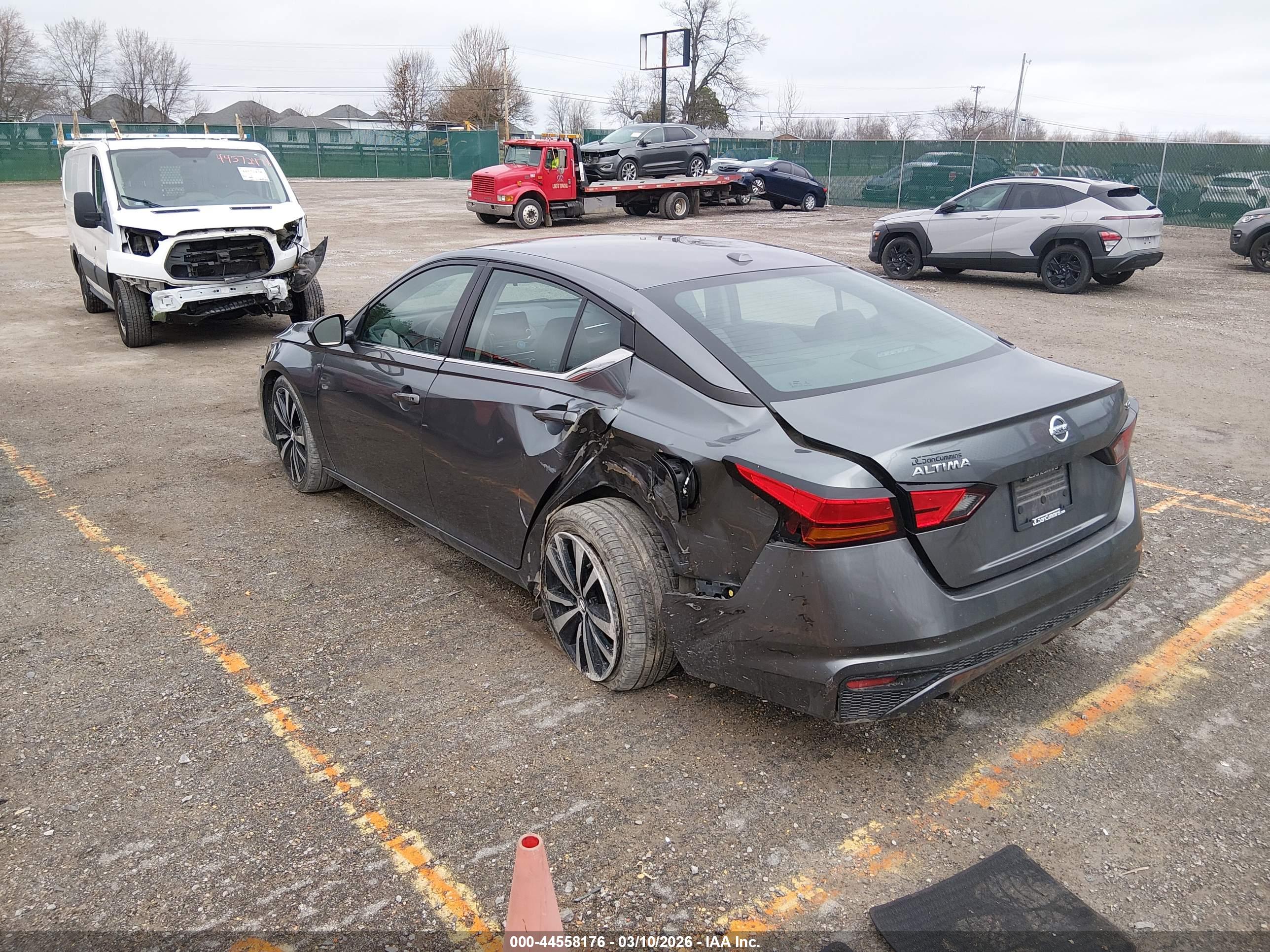 NISSAN ALTIMA image 3