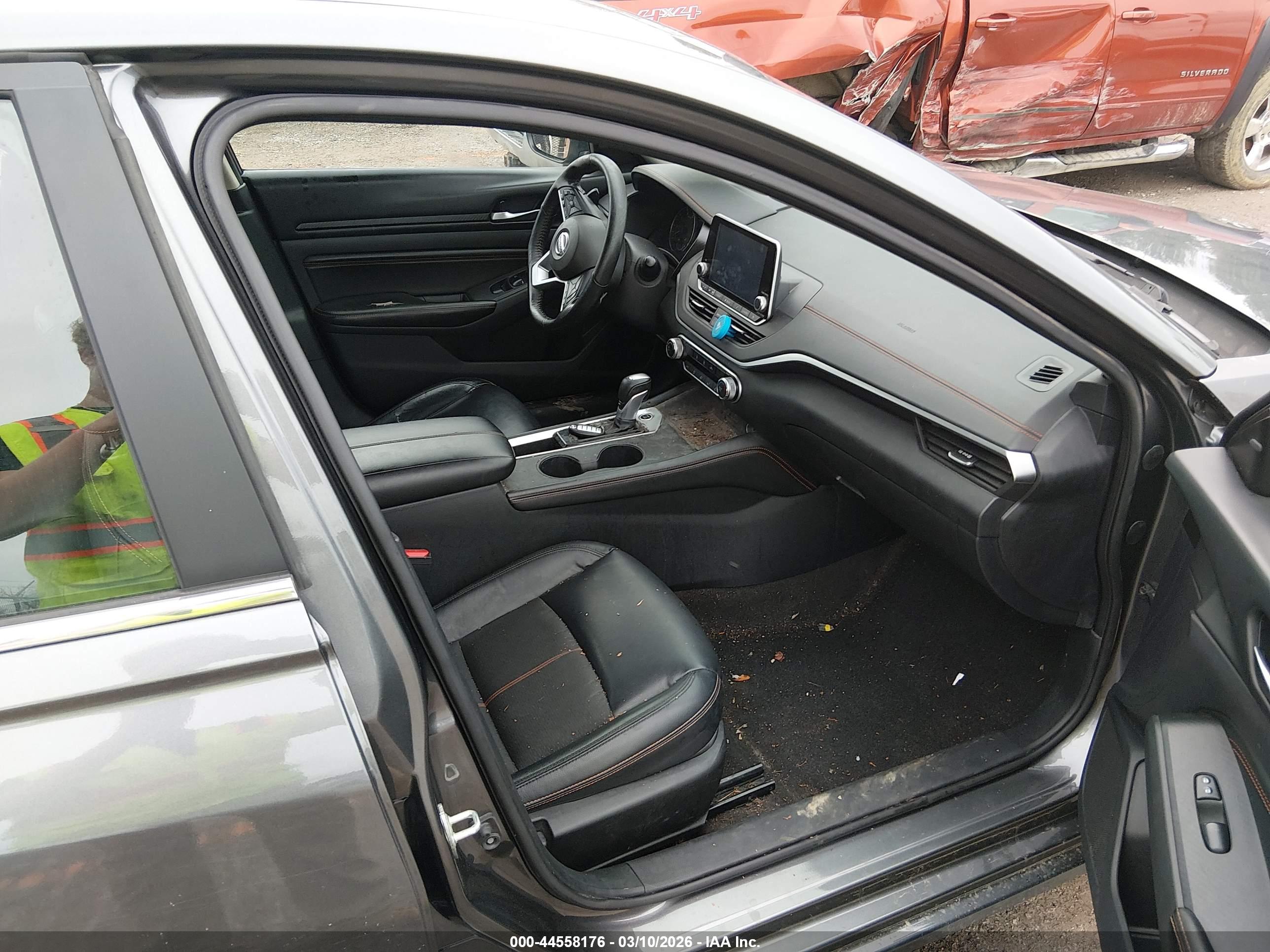 NISSAN ALTIMA image 5