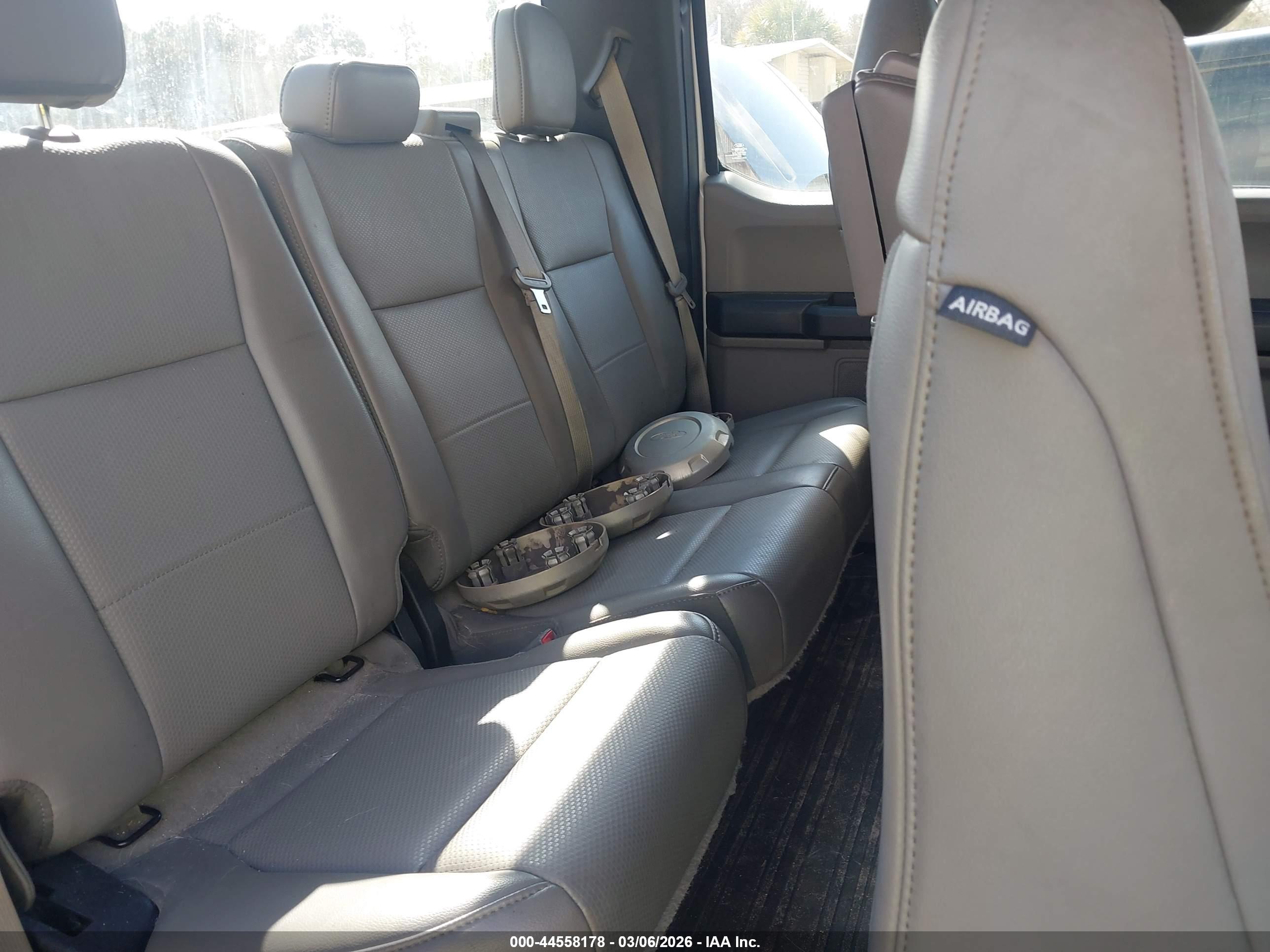 FORD F-150 image 8