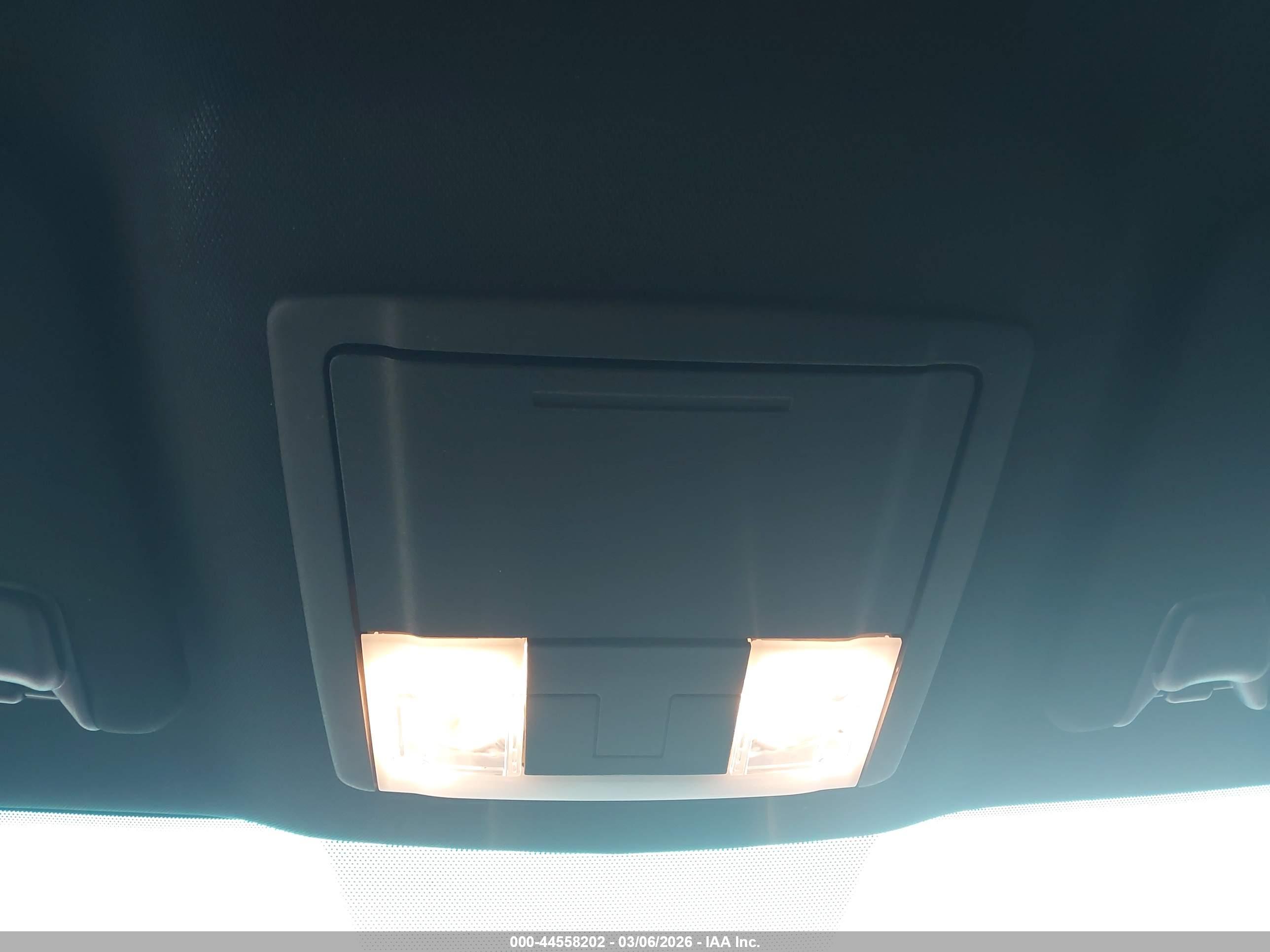 FORD EXPLORER image 6