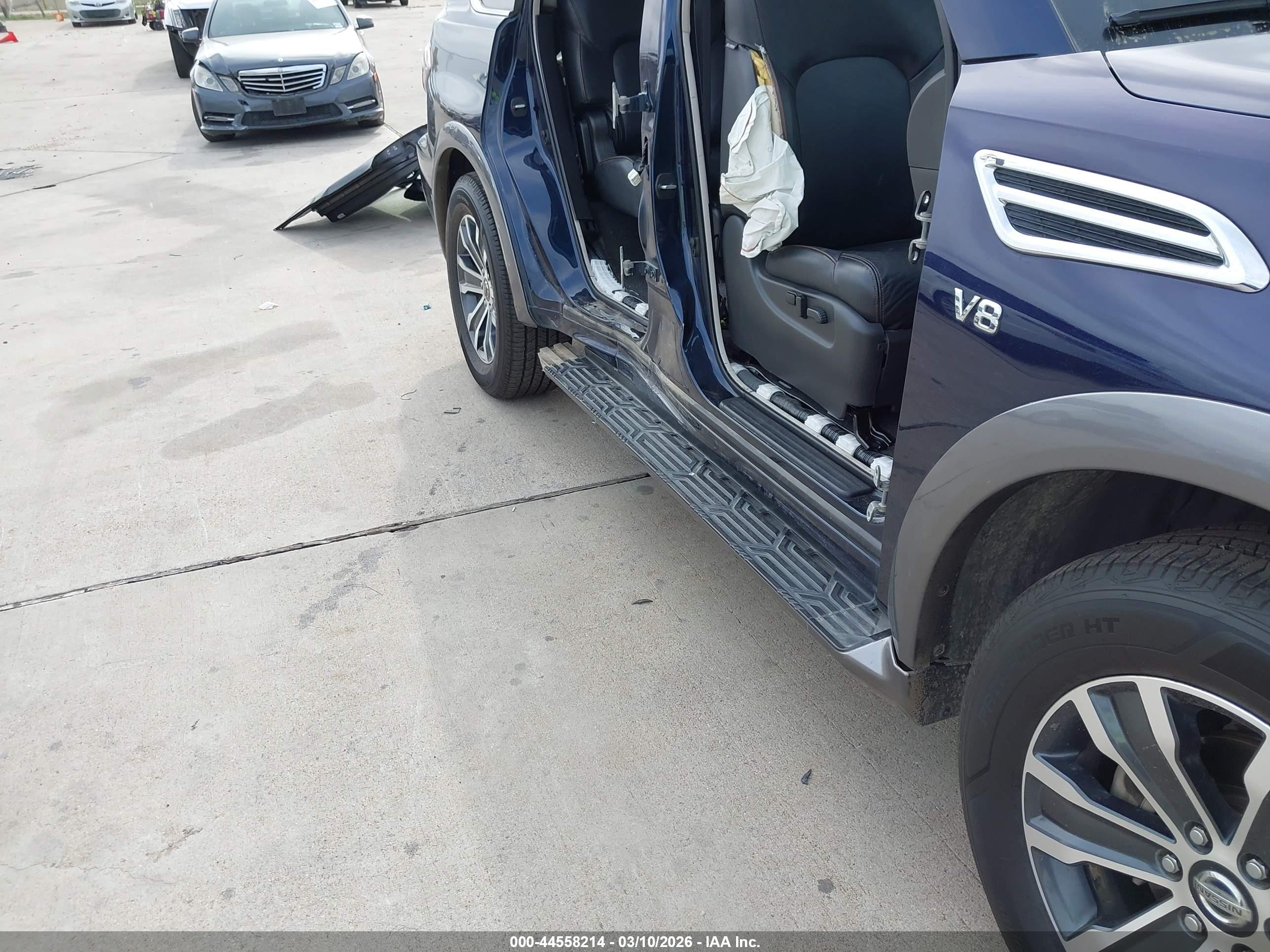 NISSAN ARMADA image 6