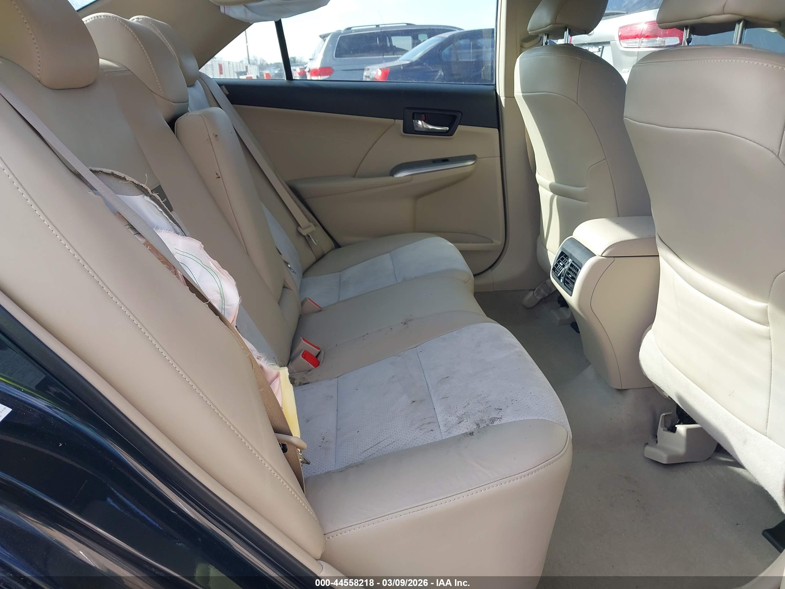 TOYOTA CAMRY image 8