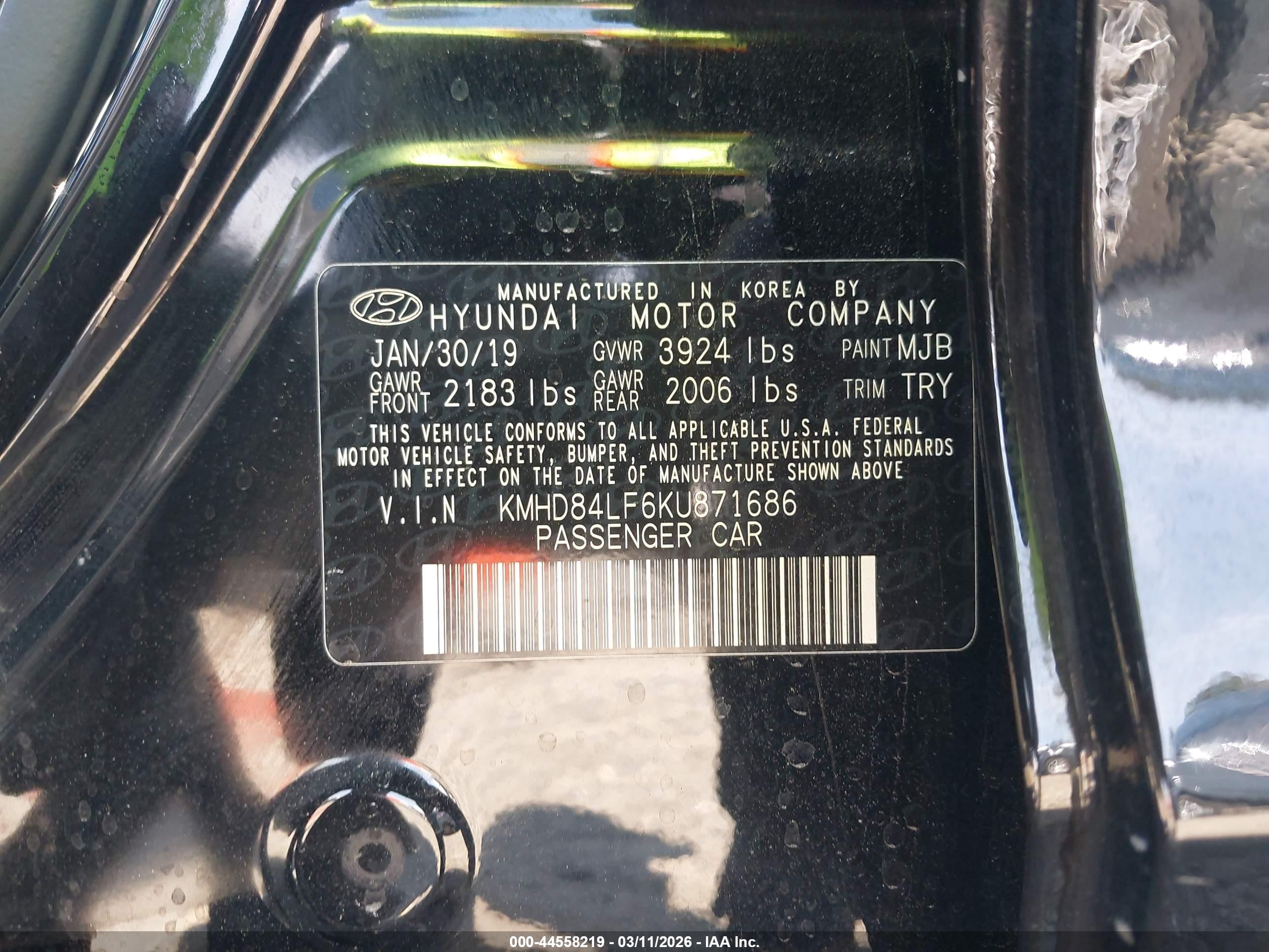 HYUNDAI ELANTRA image 9
