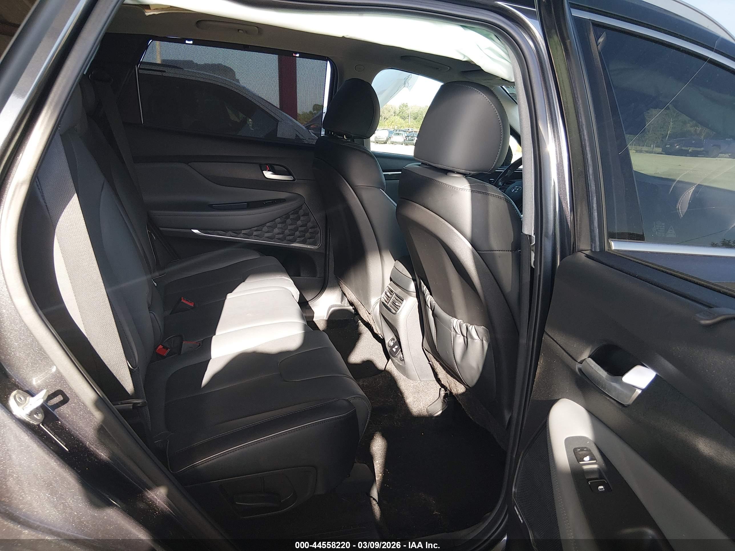 HYUNDAI SANTA image 8