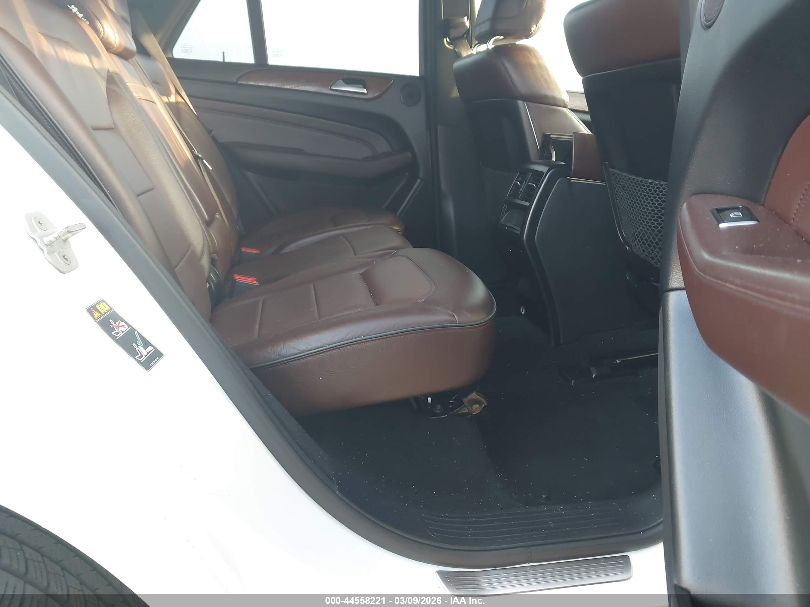 MERCEDES-BENZ ML image 8