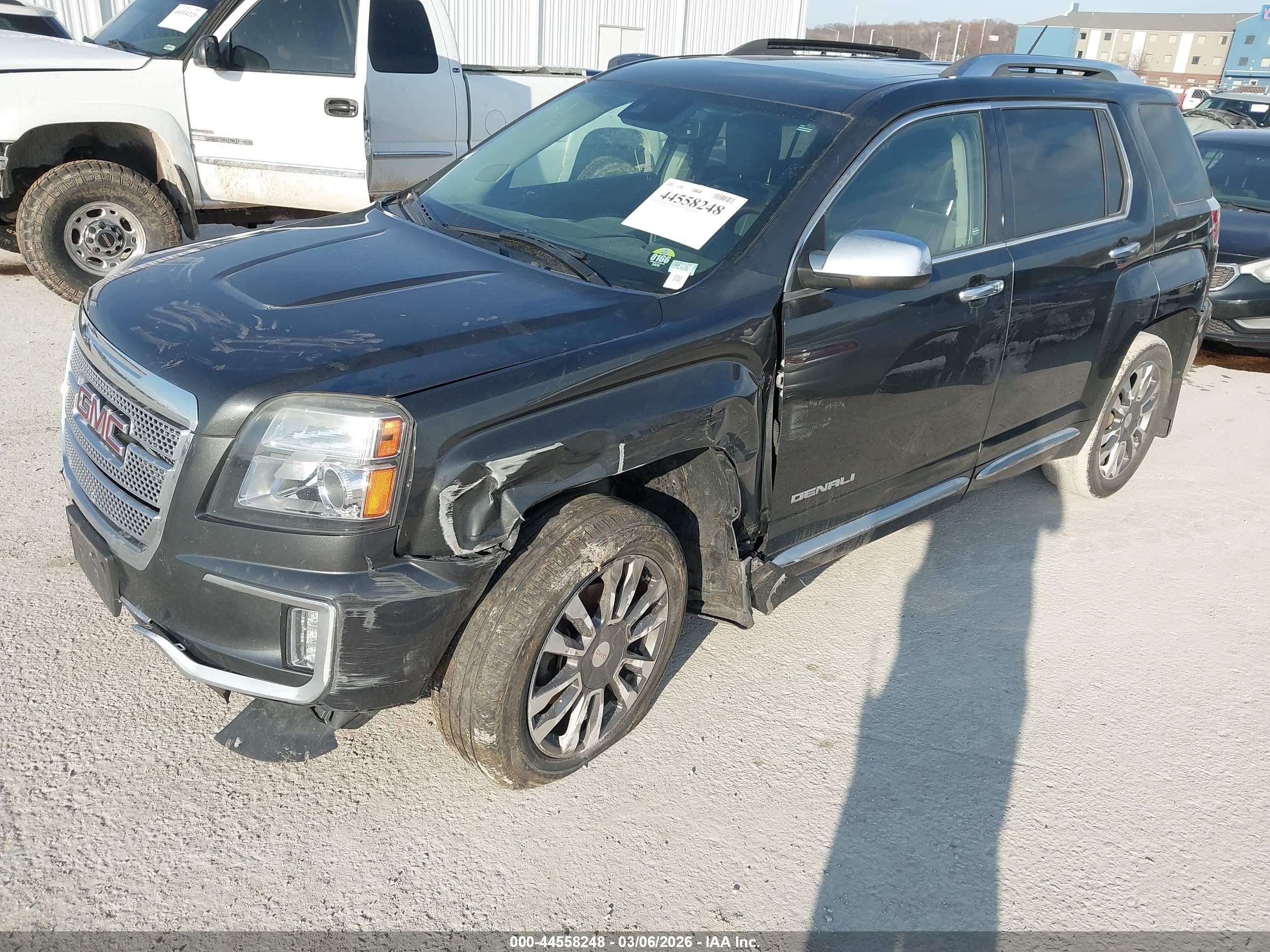 GMC TERRAIN image 2